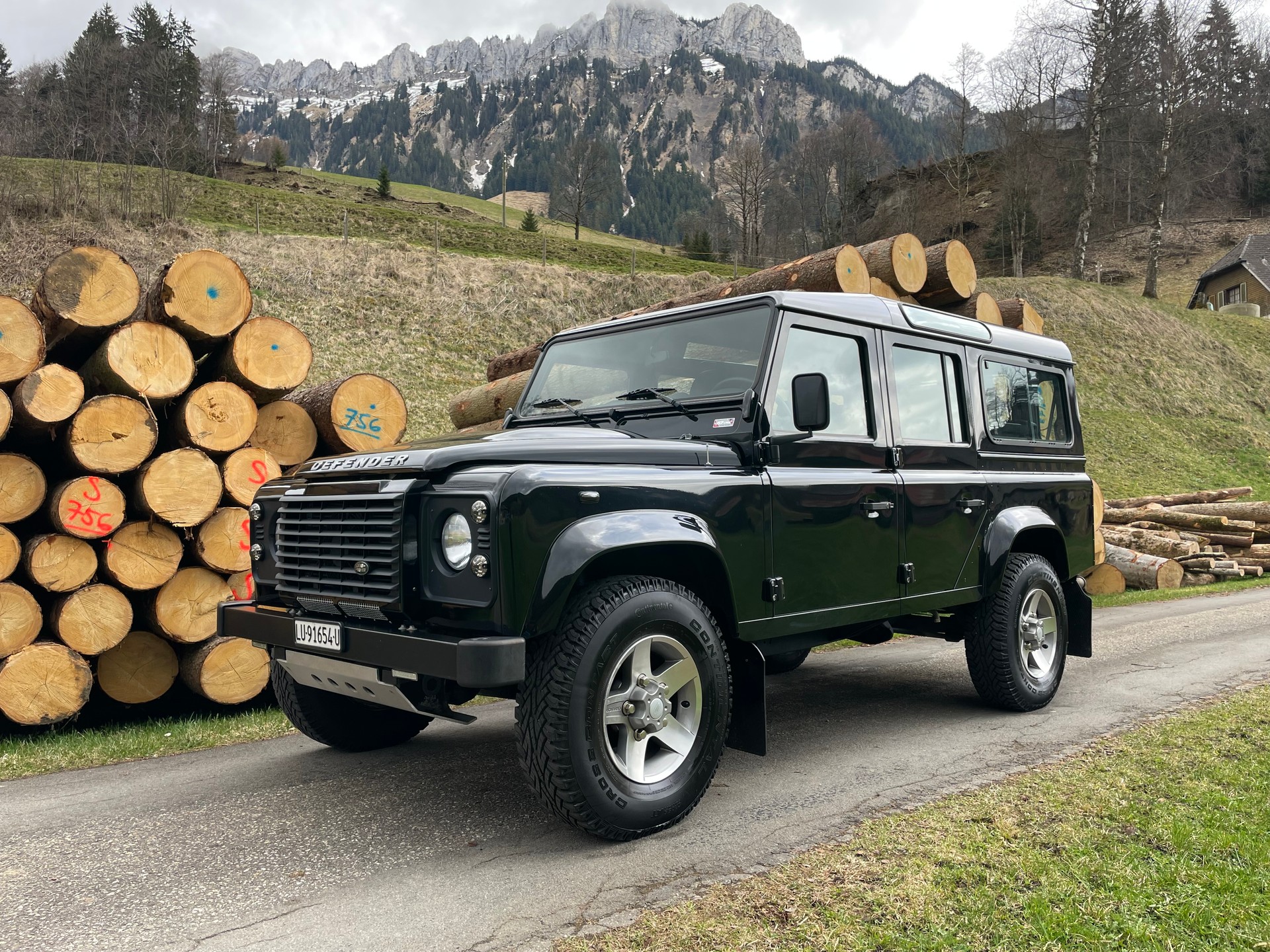 LAND ROVER Defender 110 2.2 TD4 Station Wagon Legend