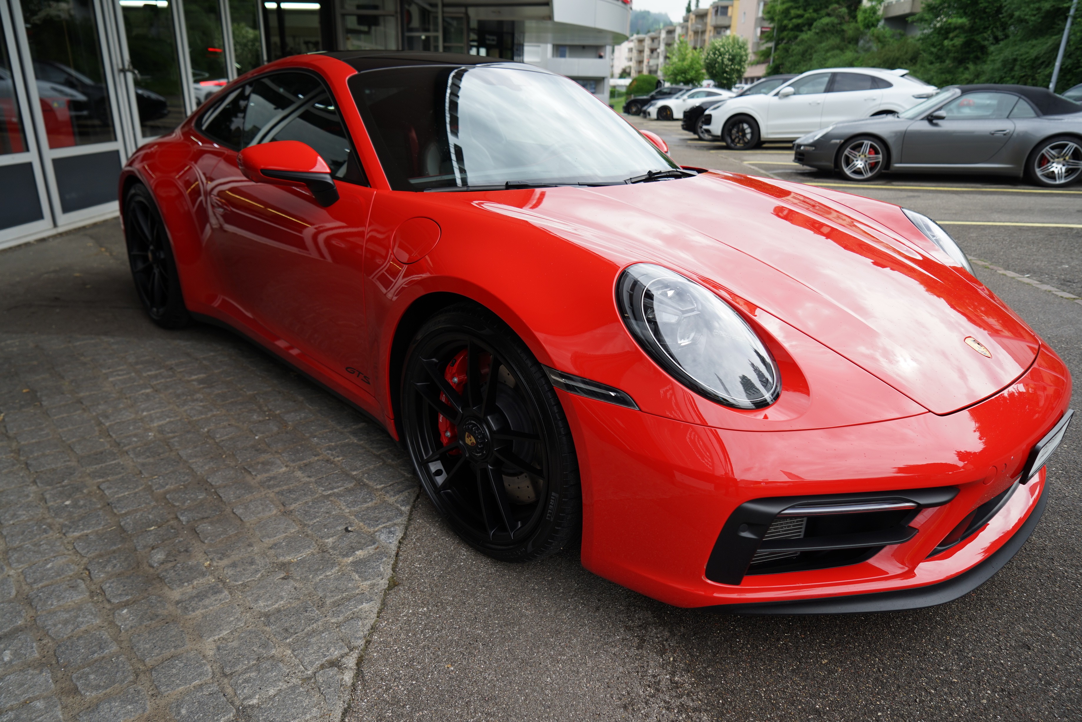 PORSCHE Carrera 4 (Coup)