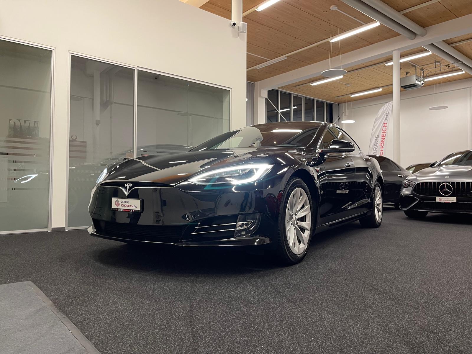 TESLA Model S Long Range