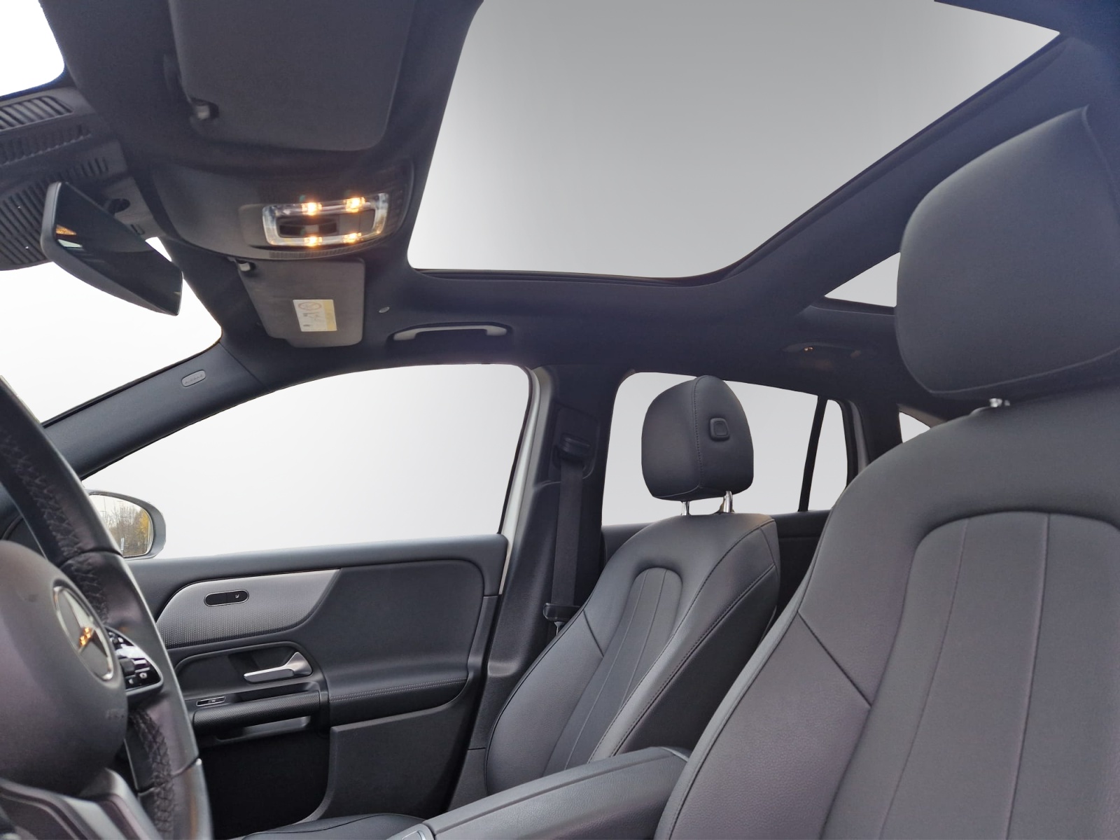 Image MERCEDES-BENZ GLA-250 GLA 250e Style 8G-DCT