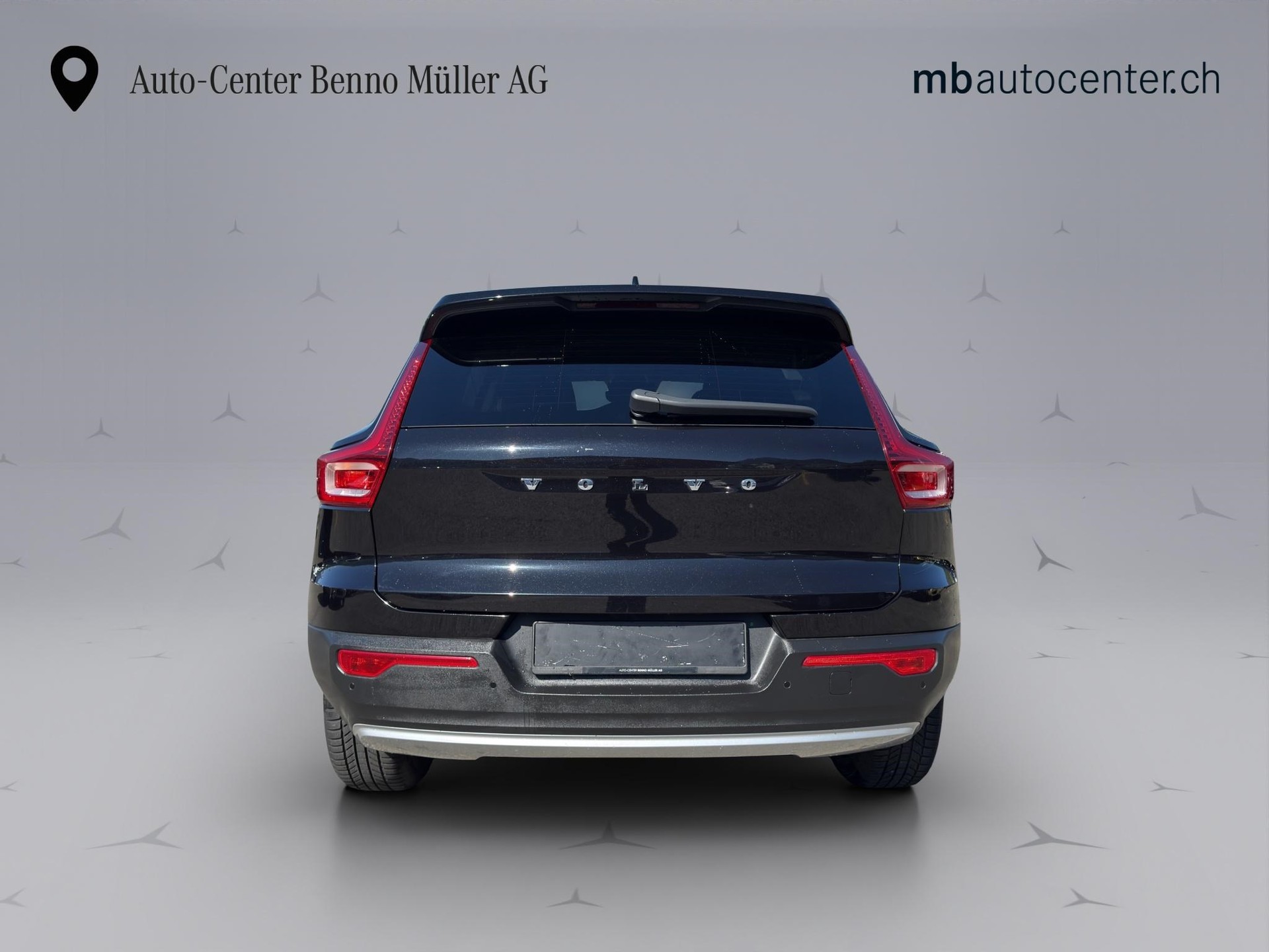 VOLVO XC40 1.5 T3 Momentum-showroom-element-3