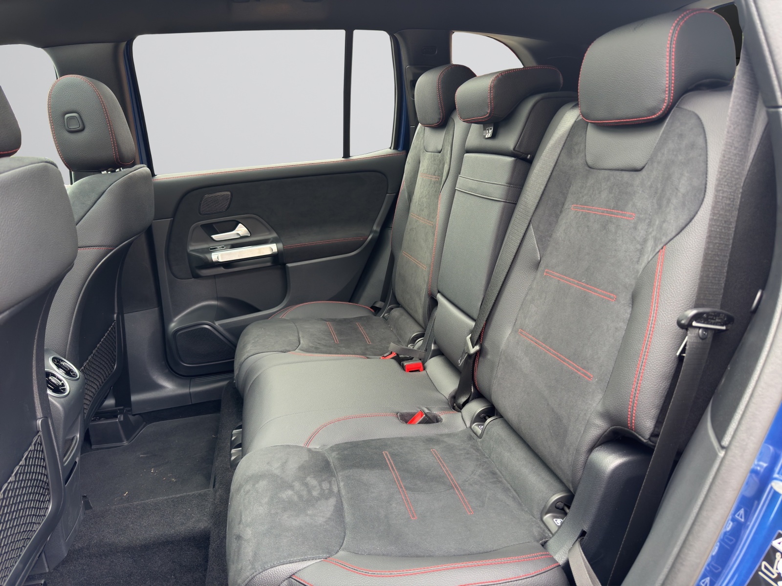 Image MERCEDES-BENZ GLB-250 GLB 250 4Matic 8G-Tronic