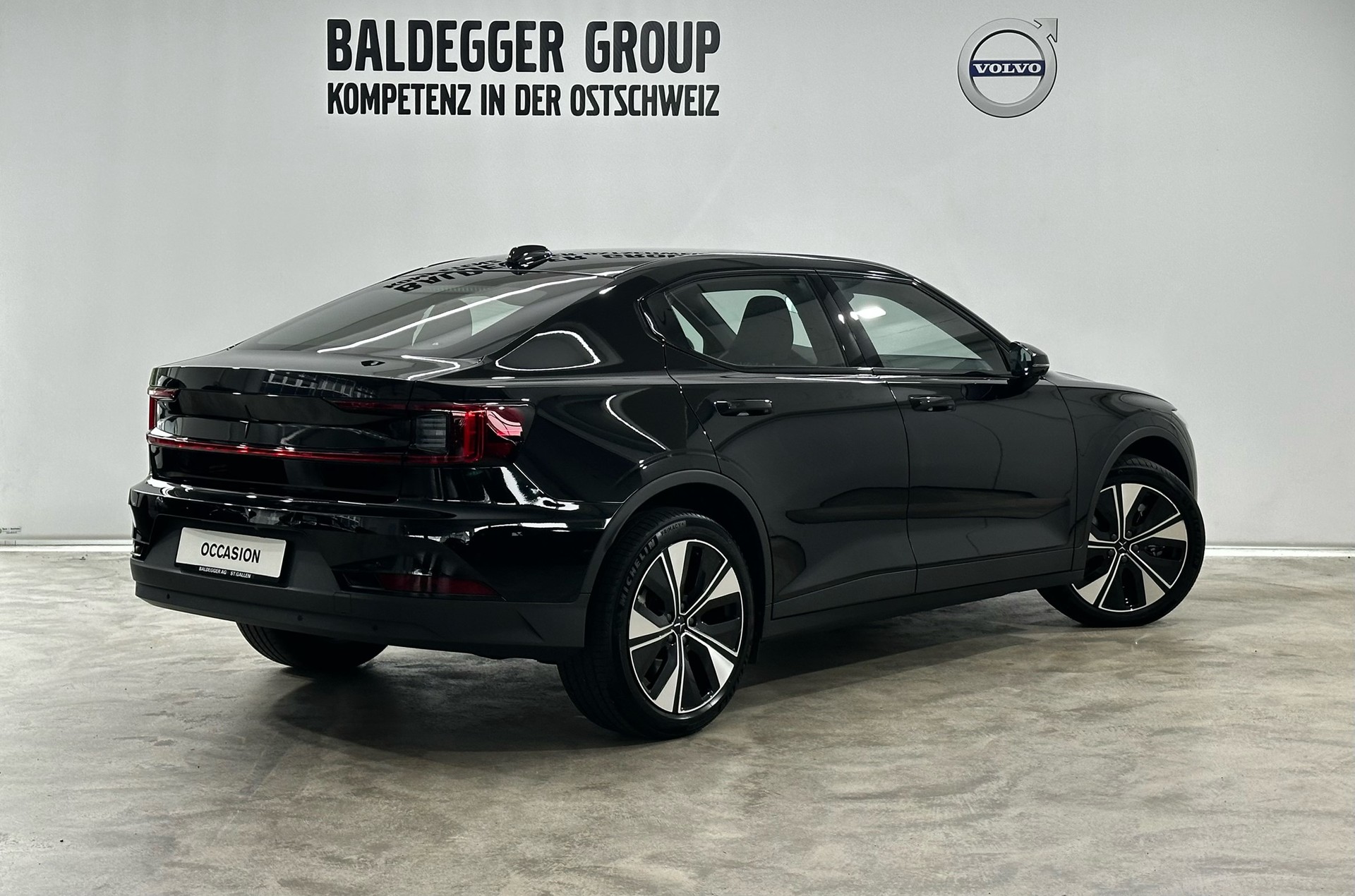POLESTAR 2 Standard Range Single Motor-showroom-element-2