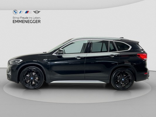 BMW X1 xDrive 25e xLine-showroom-element-1