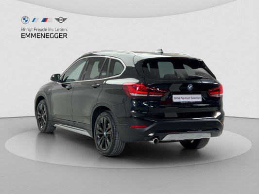 BMW X1 xDrive 25e xLine-showroom-element-2