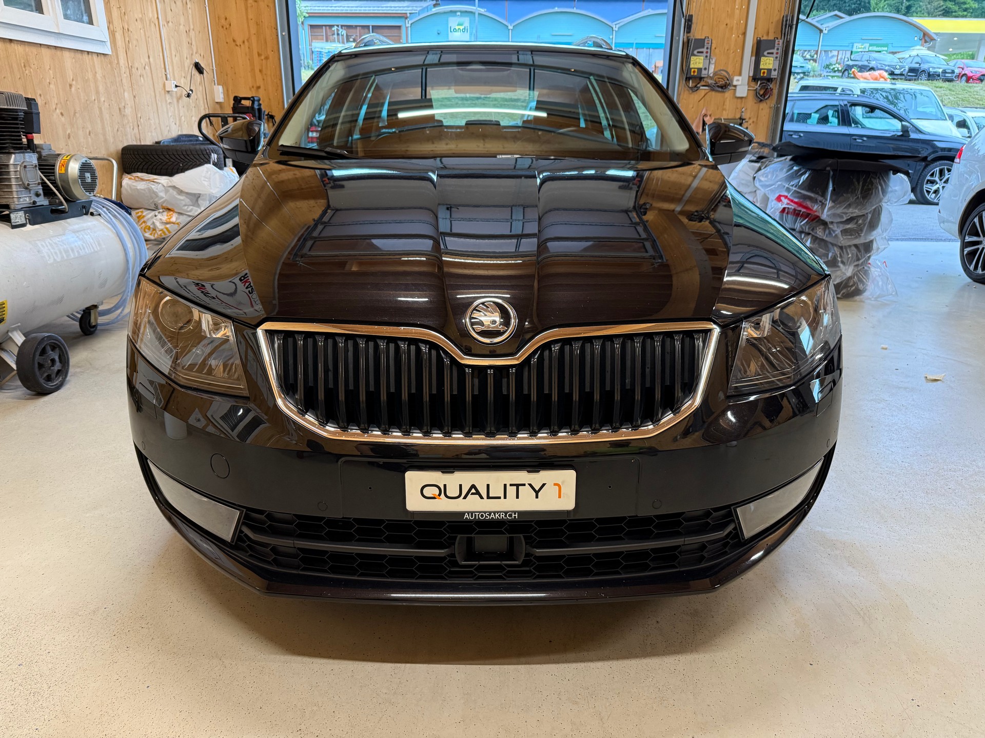 SKODA Octavia Combi 1.4 TSI Elegance DSG-showroom-element-1