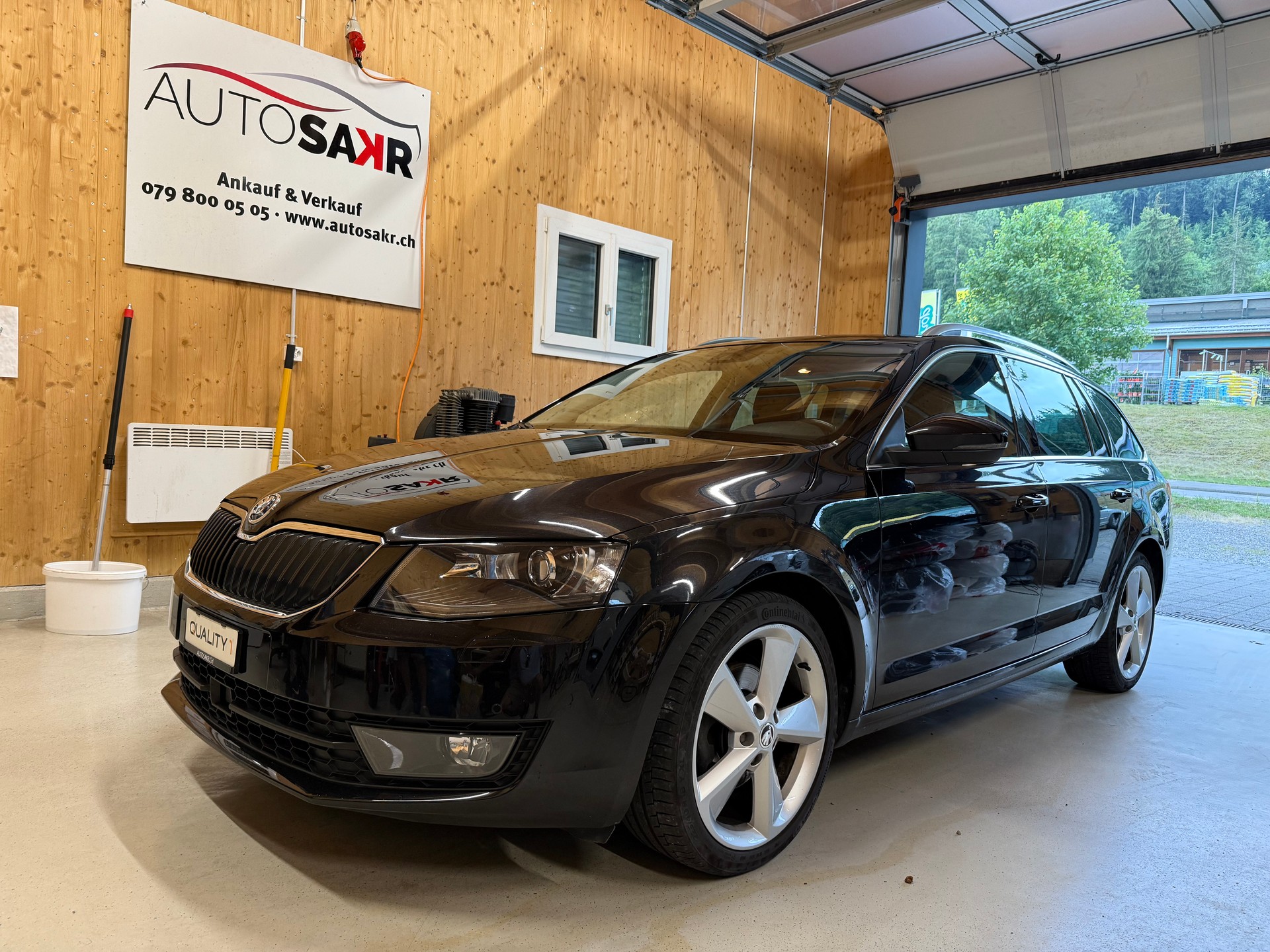 SKODA Octavia Combi 1.4 TSI Elegance DSG
