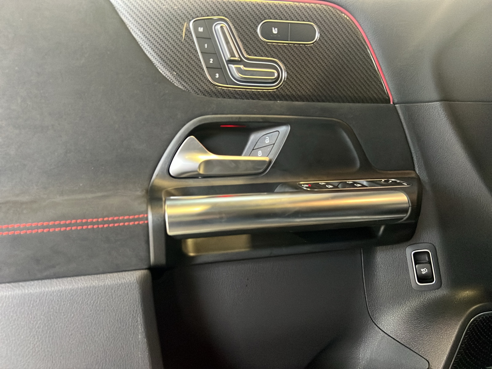 Image MERCEDES-BENZ GLA-220 GLA 220 4Matic 8G-DCT