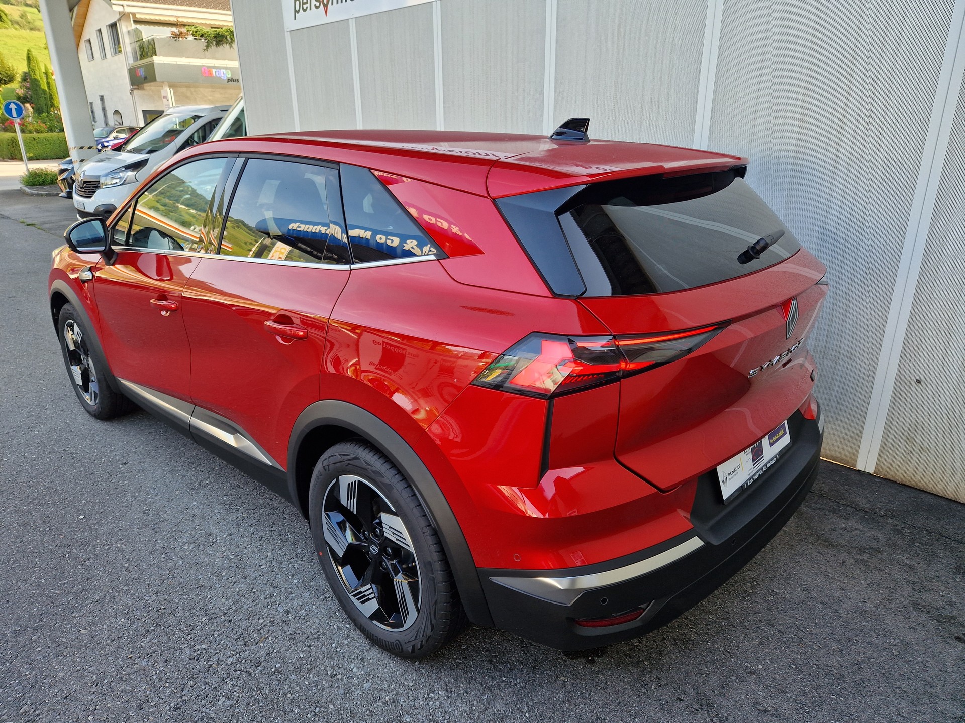 RENAULT Symbioz 1.6 E-Tech techno-showroom-element-2