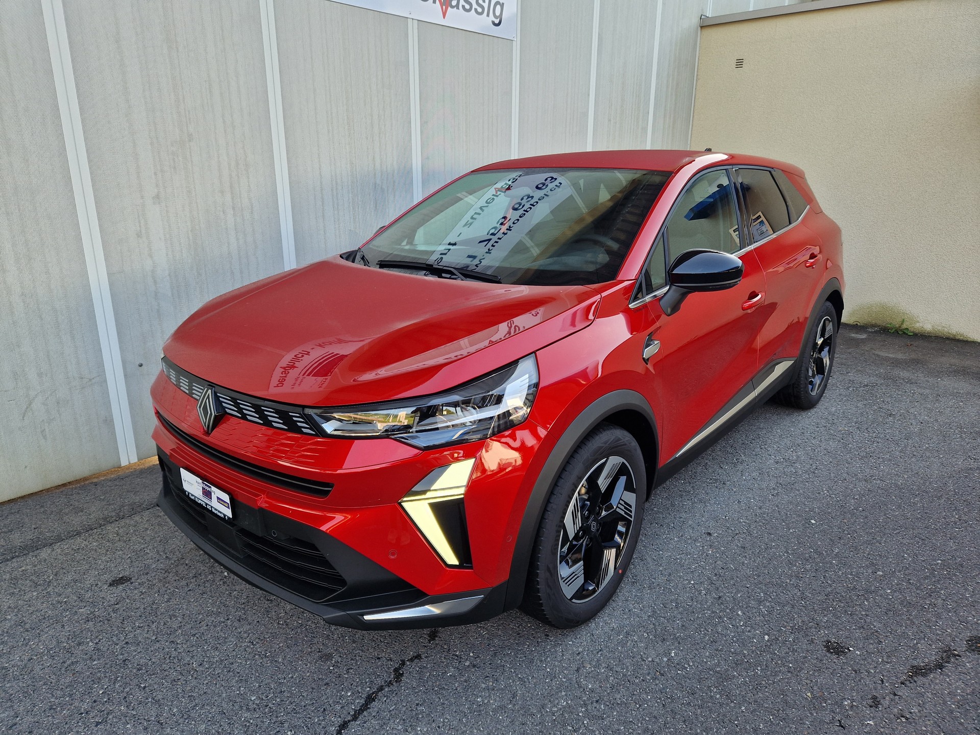 RENAULT Symbioz 1.6 E-Tech techno-showroom-element-1