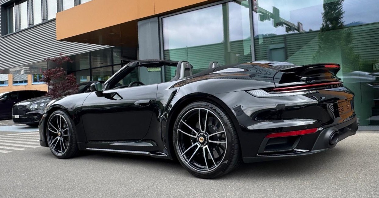PORSCHE 911 Cabriolet 3.7 Turbo S PDK-showroom-element-2