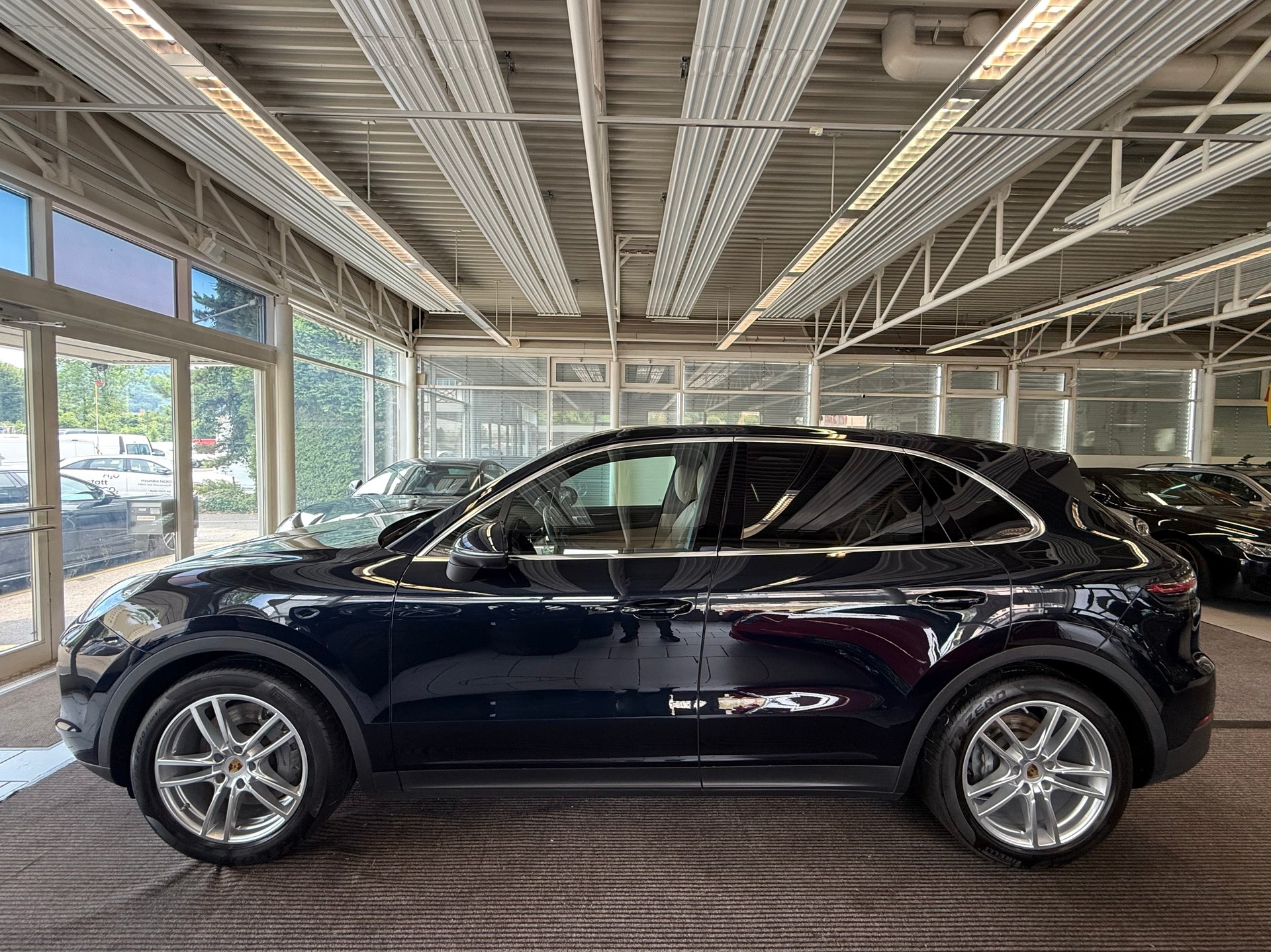 PORSCHE Cayenne S | CH Swiss | Leder Beige | 20" Zoll | ERSTBESITZ | LED PDLS |-showroom-element-3