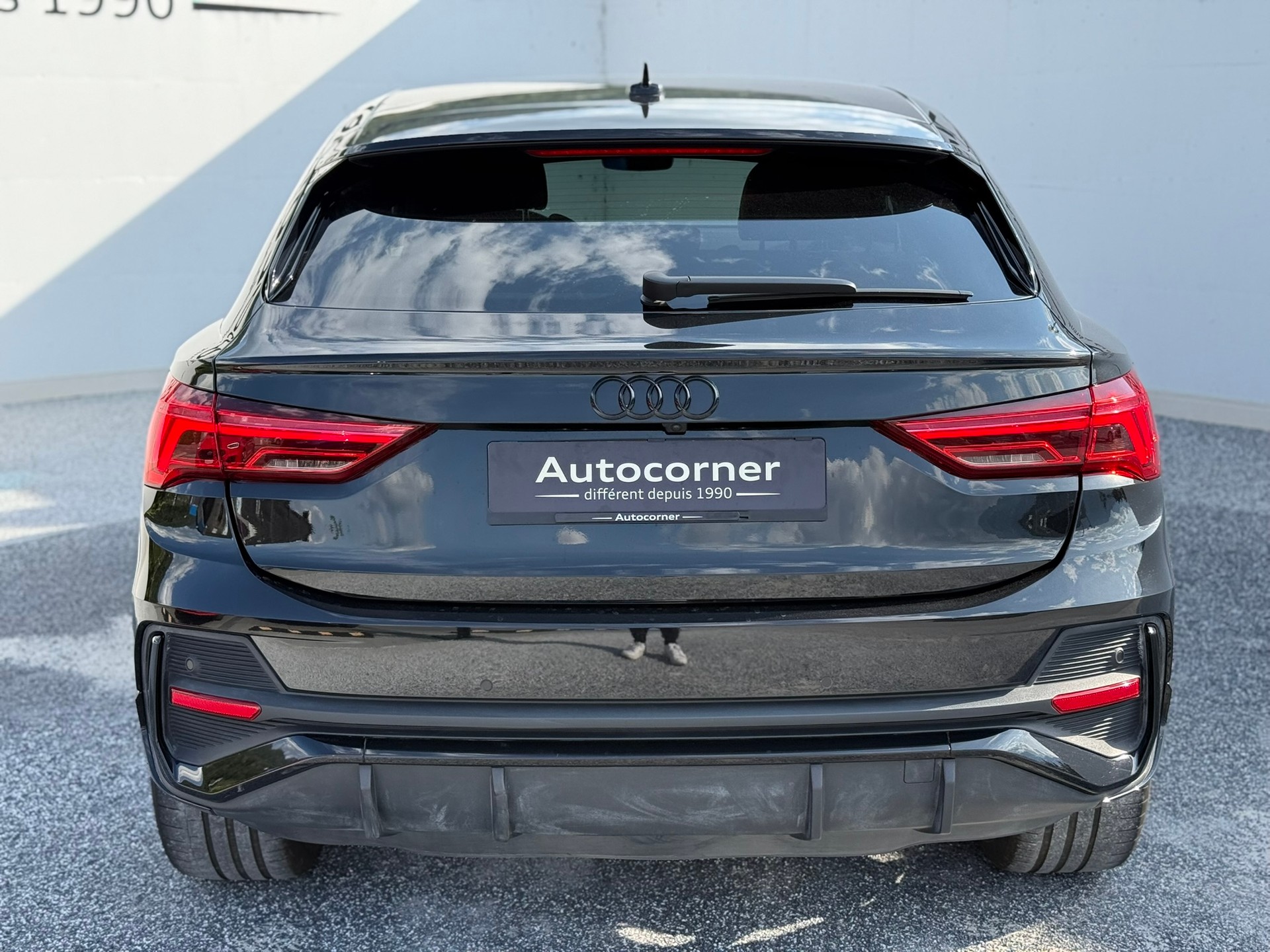 AUDI Q3 Sportback 35 TDI S line quattro-image-4