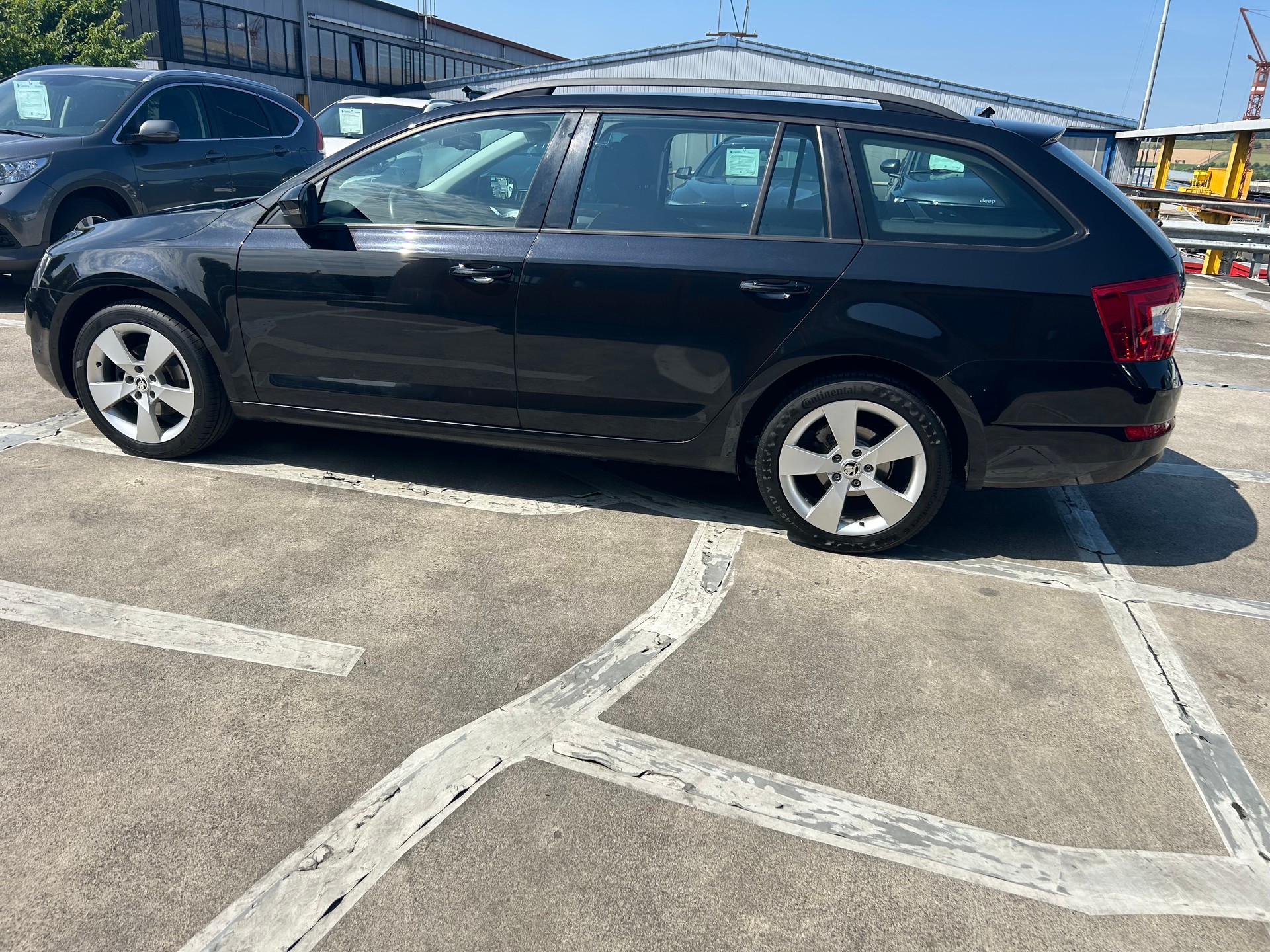SKODA Octavia Combi 1.4 TSI Ambition-showroom-element-1