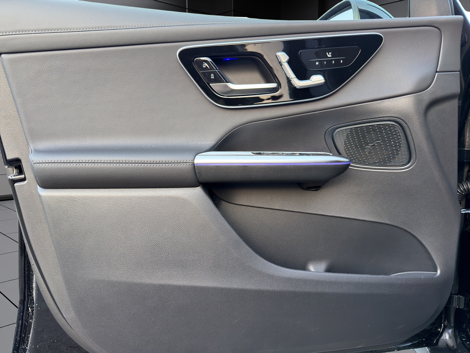 Image MERCEDES-BENZ GLC-300 GLC 300 e 4Matic EQ Star 9G-Tronic