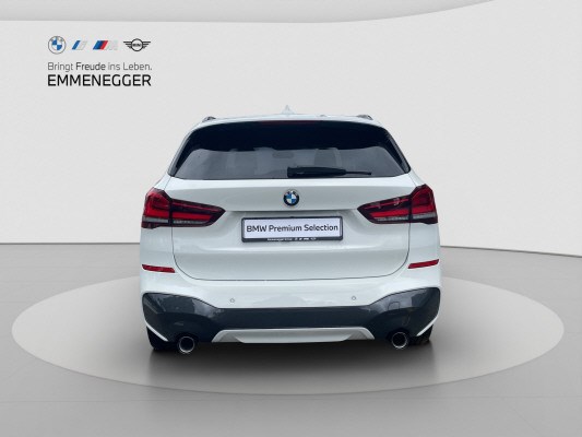 BMW X1 xDrive 25d M Sport-showroom-element-3