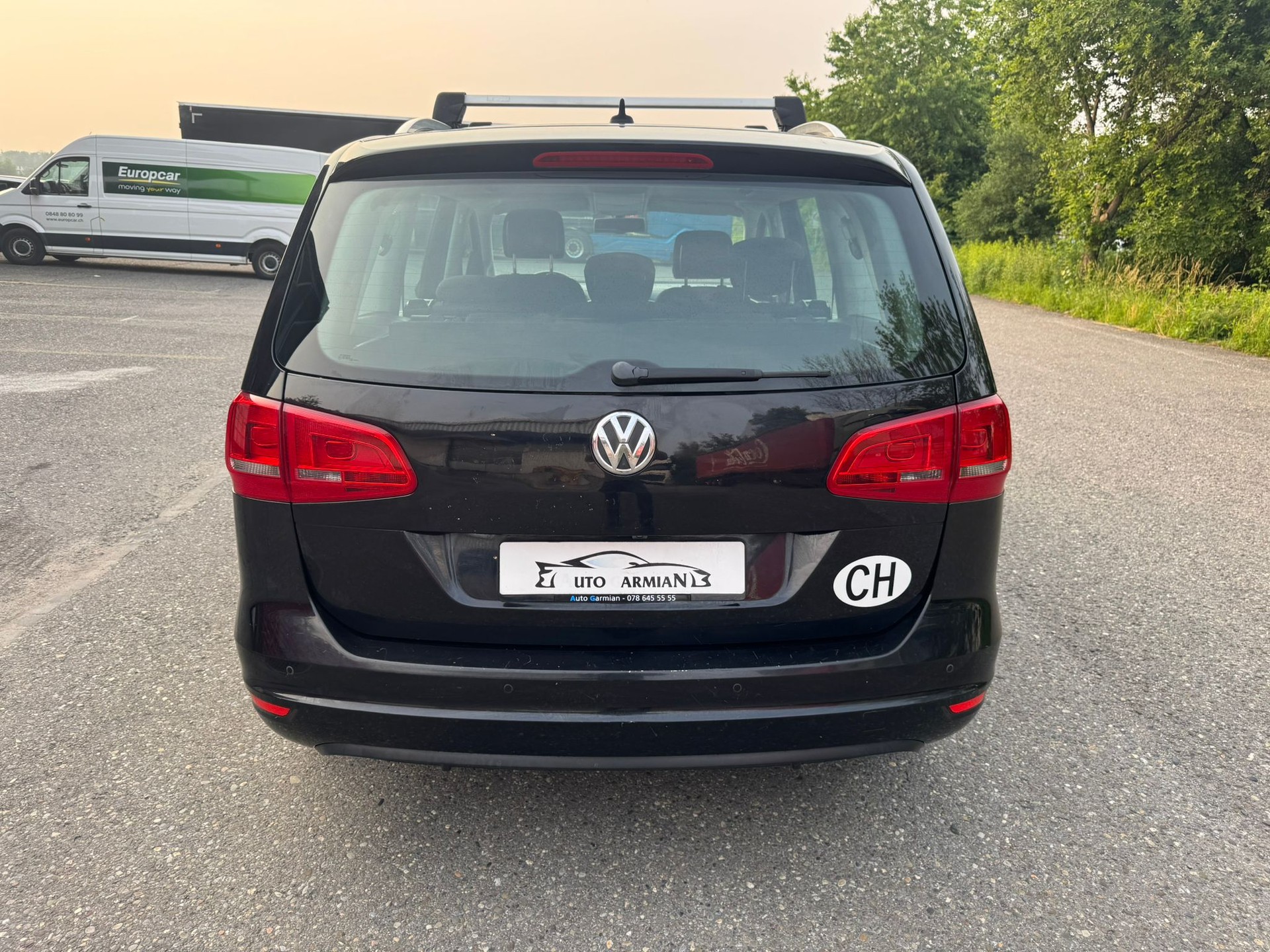 VW Sharan 2.0 TDI BlueMotion Technology Highline-showroom-element-3