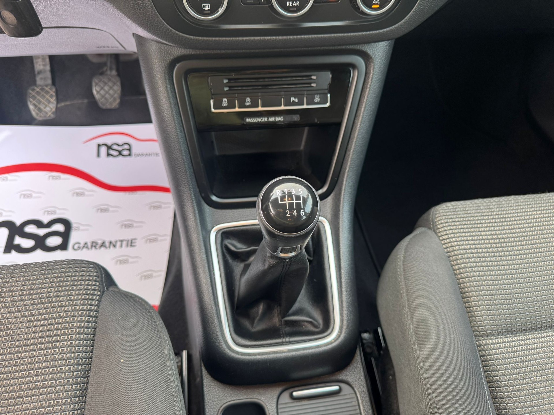 VW Sharan 2.0 TDI BlueMotion Technology Highline-image-19