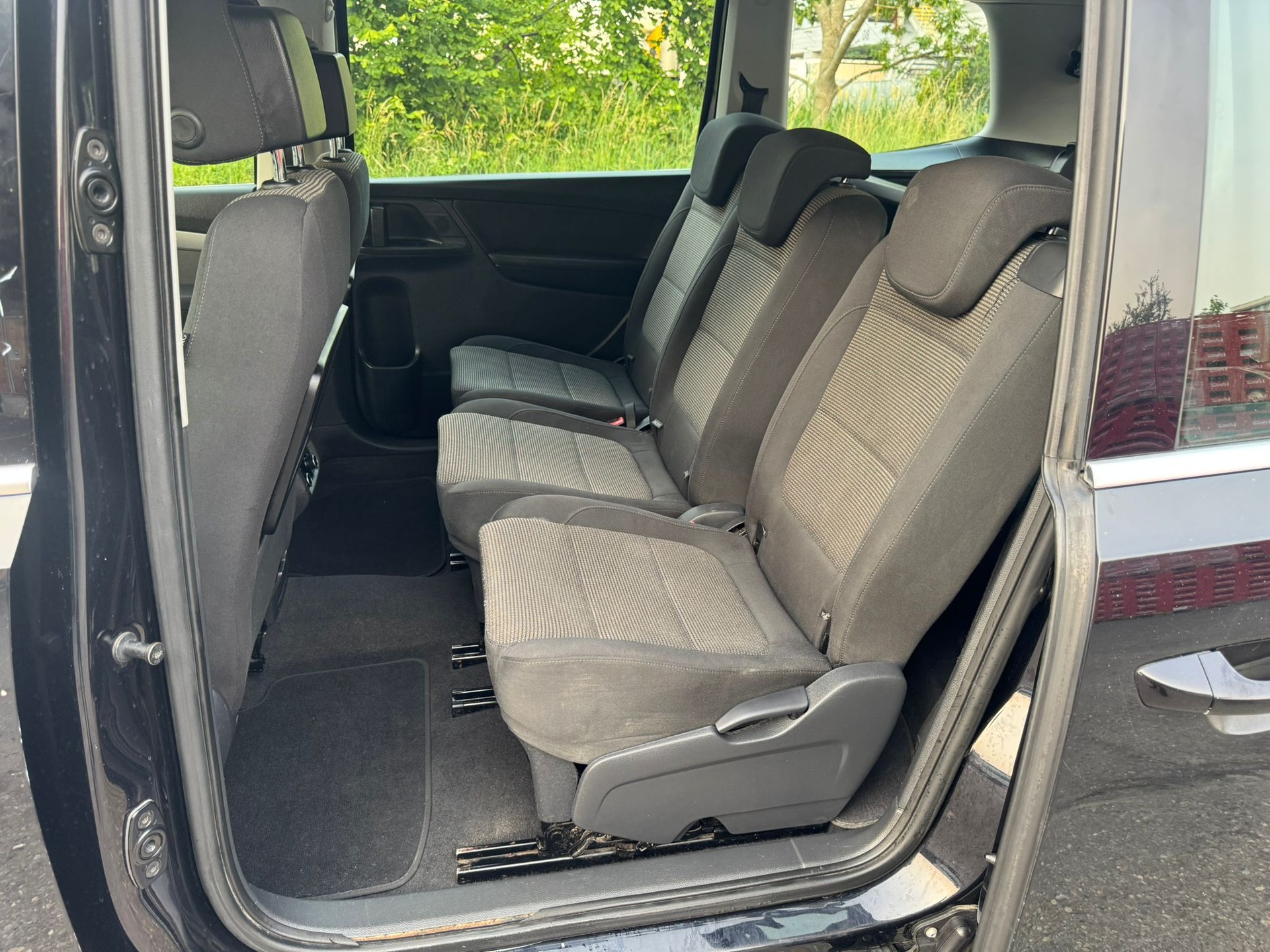 VW Sharan 2.0 TDI BlueMotion Technology Highline-image-12