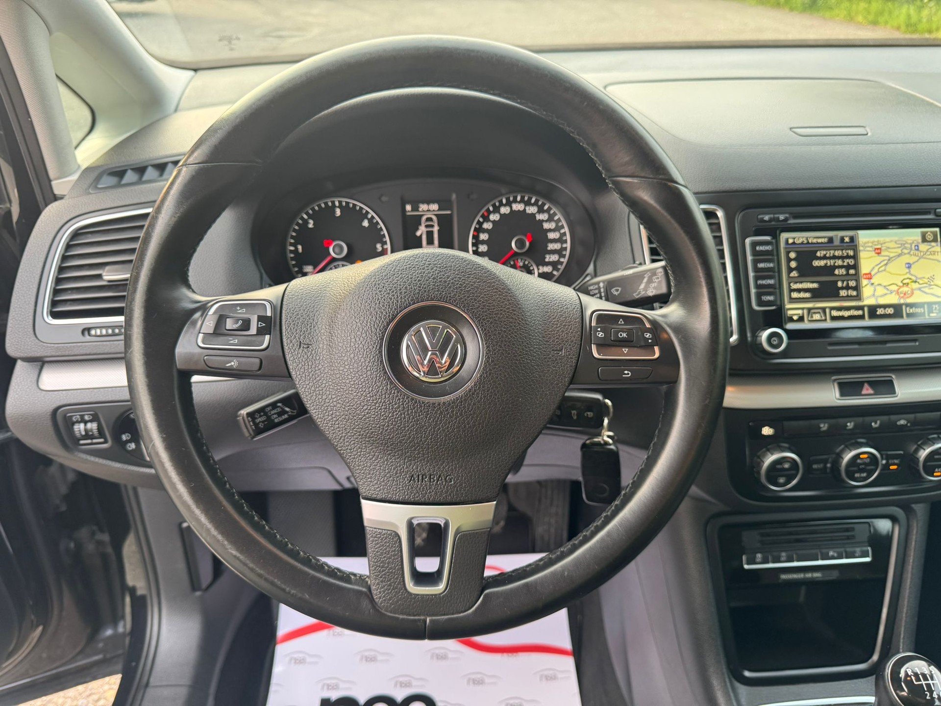 VW Sharan 2.0 TDI BlueMotion Technology Highline-image-16