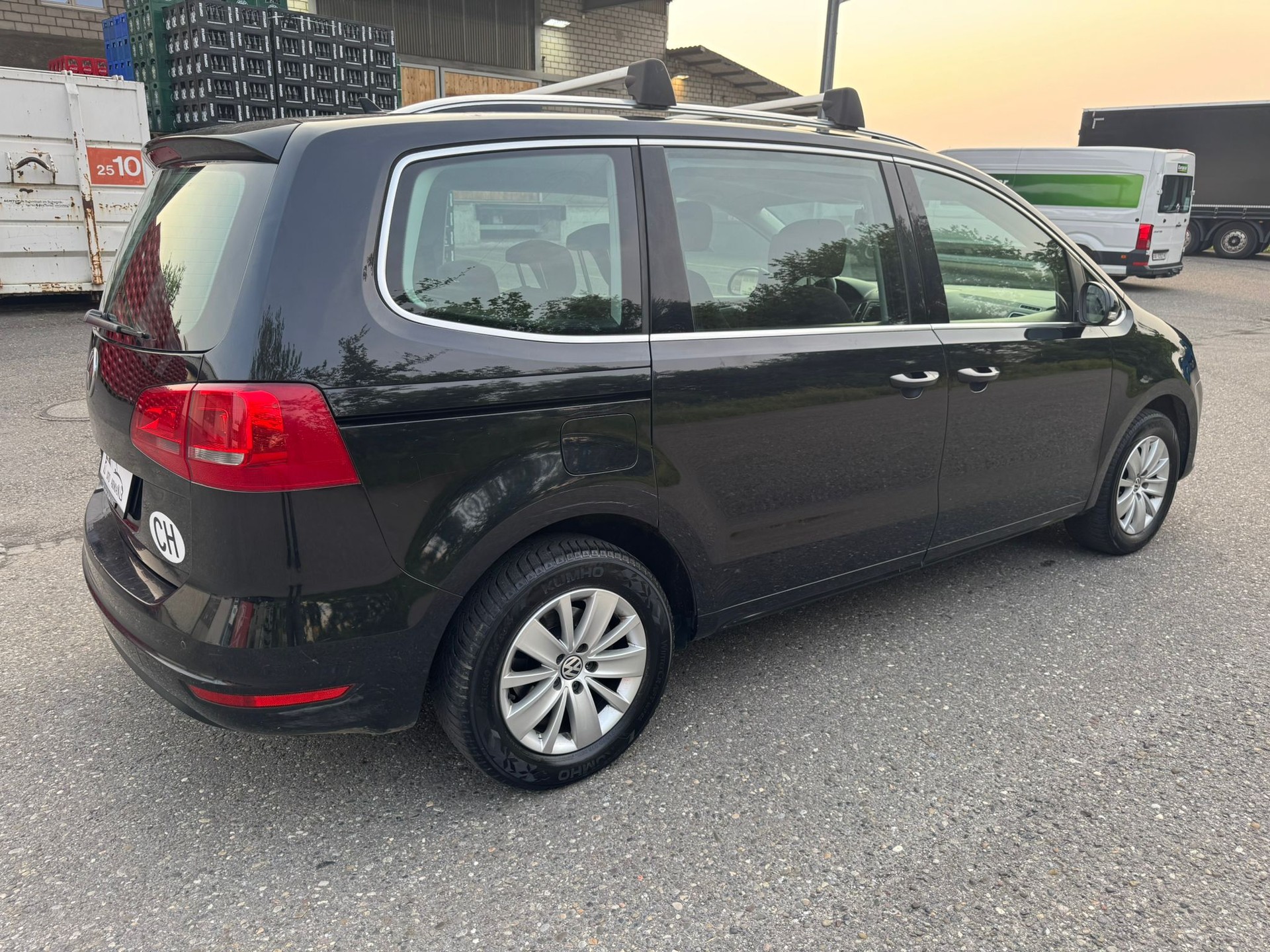 VW Sharan 2.0 TDI BlueMotion Technology Highline-image-4