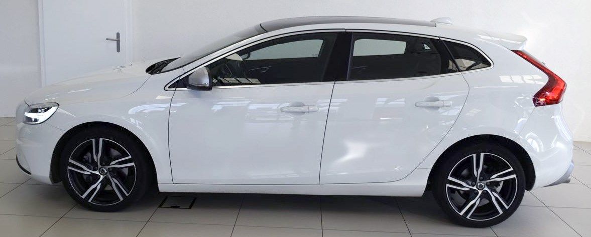 VOLVO V40 1.5 T3 R-Design S/S