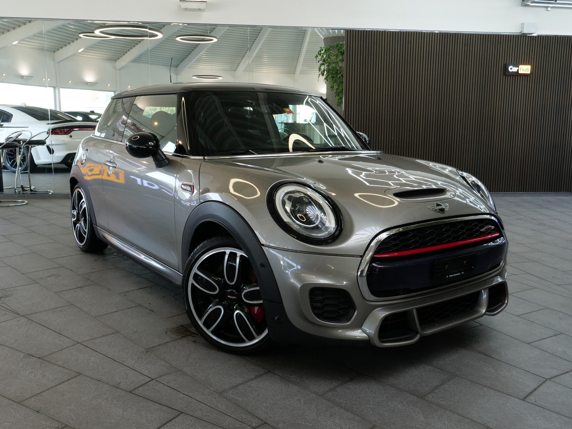 MINI Cooper John Cooper Works Steptronic-showroom-element-1