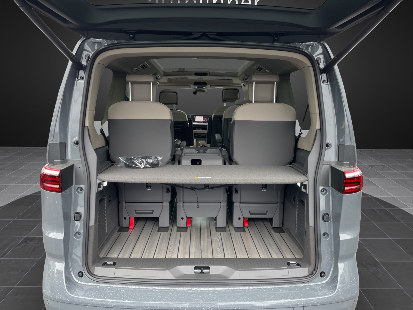VW Multivan 2.0 TDI Life Edition DSG Lang-image-11