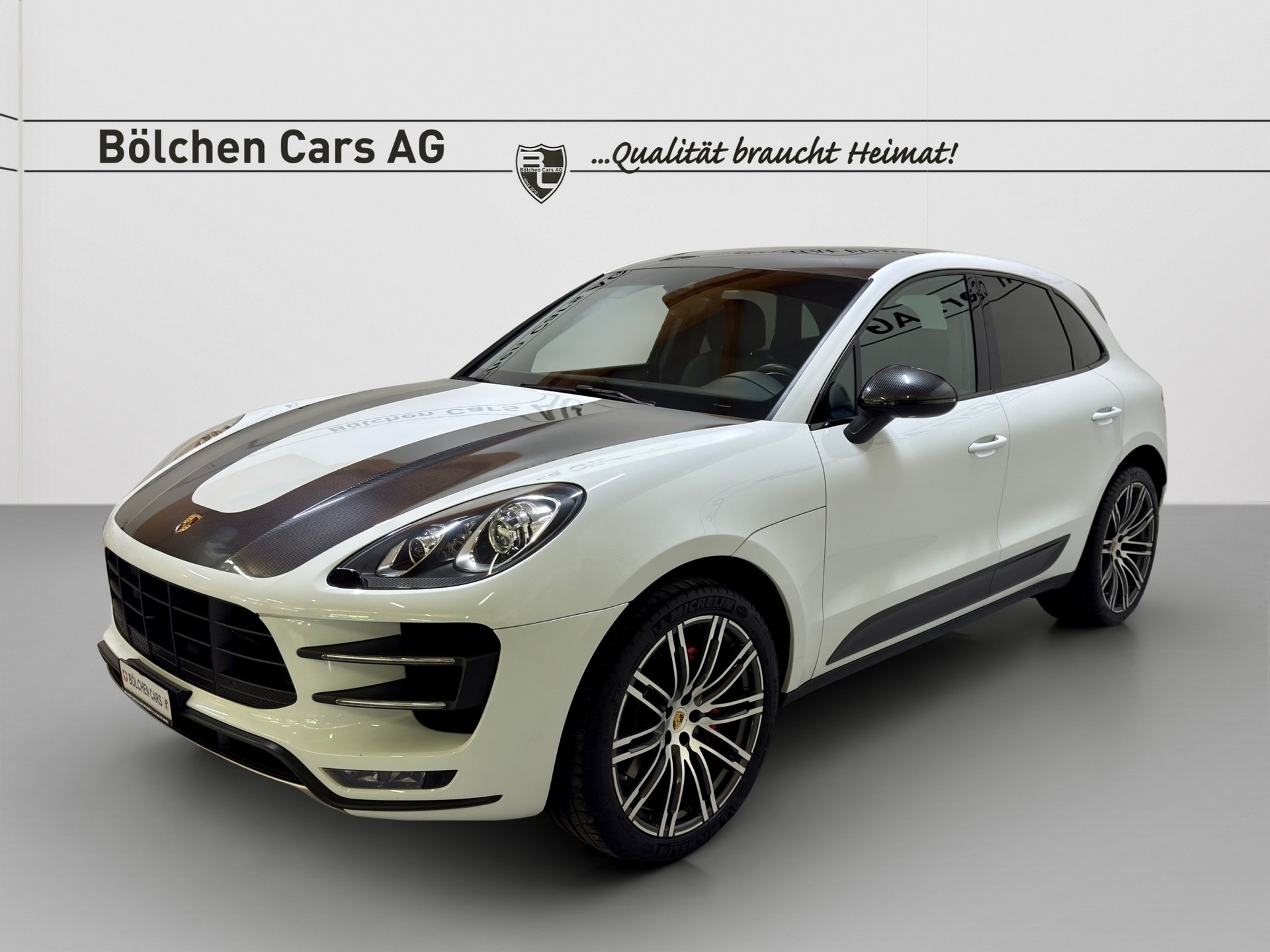 PORSCHE Macan Turbo PDK-showroom-element-2