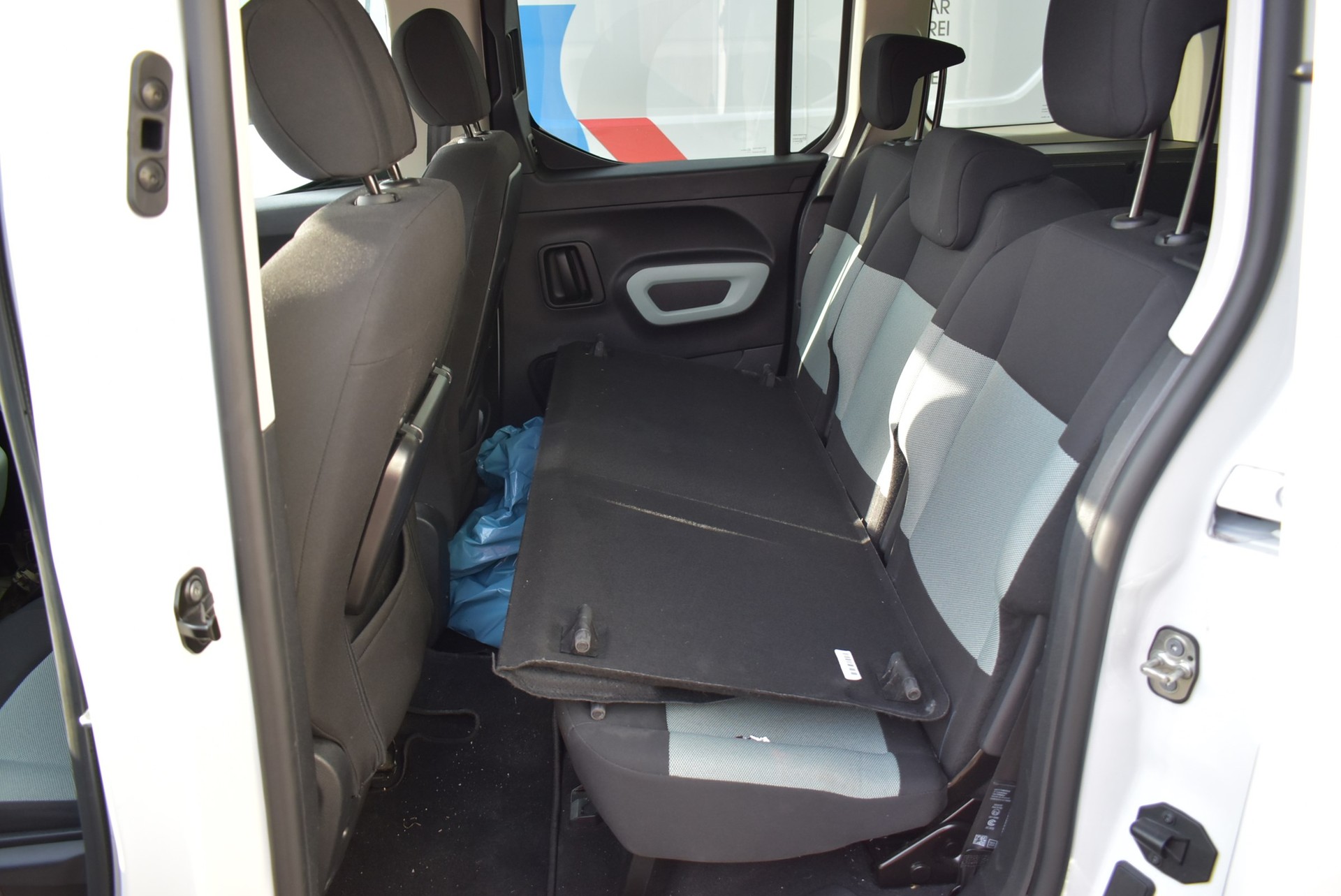 CITROEN Berlingo 1.5 BlueHDi Live-image-6