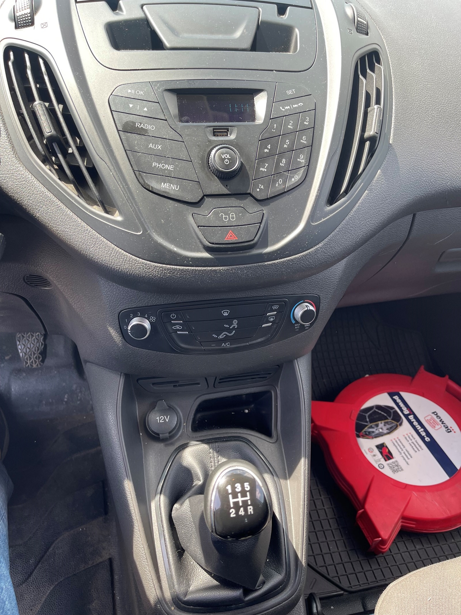FORD Transit Courier Van 1.0 EcoBoost Ambiente-image-7