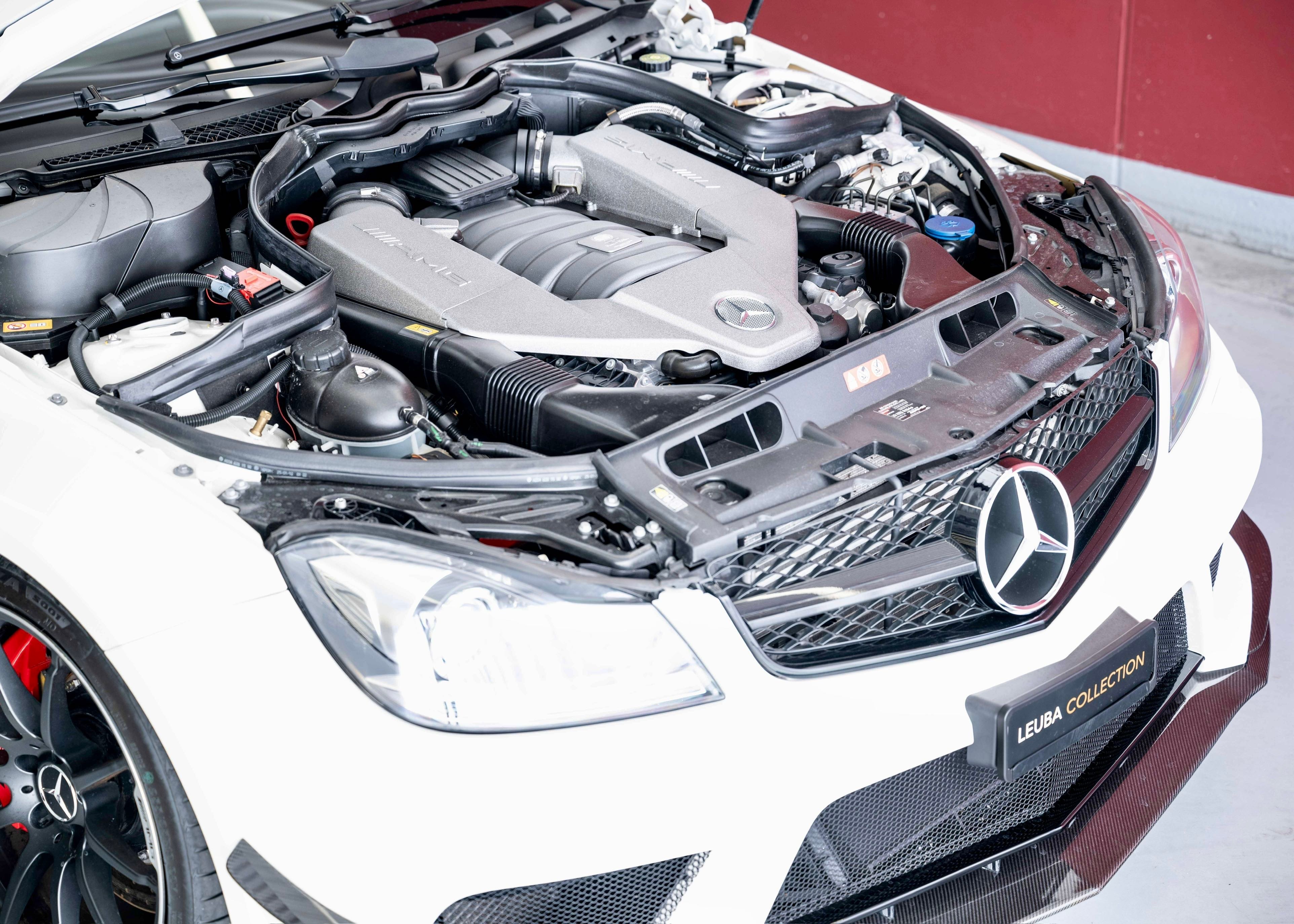 Image MERCEDES-BENZ C-63-AMG C 63 Coupé AMG Black Series (1st hand, 1st paint, Bucket seats, Aerodynamic Package)