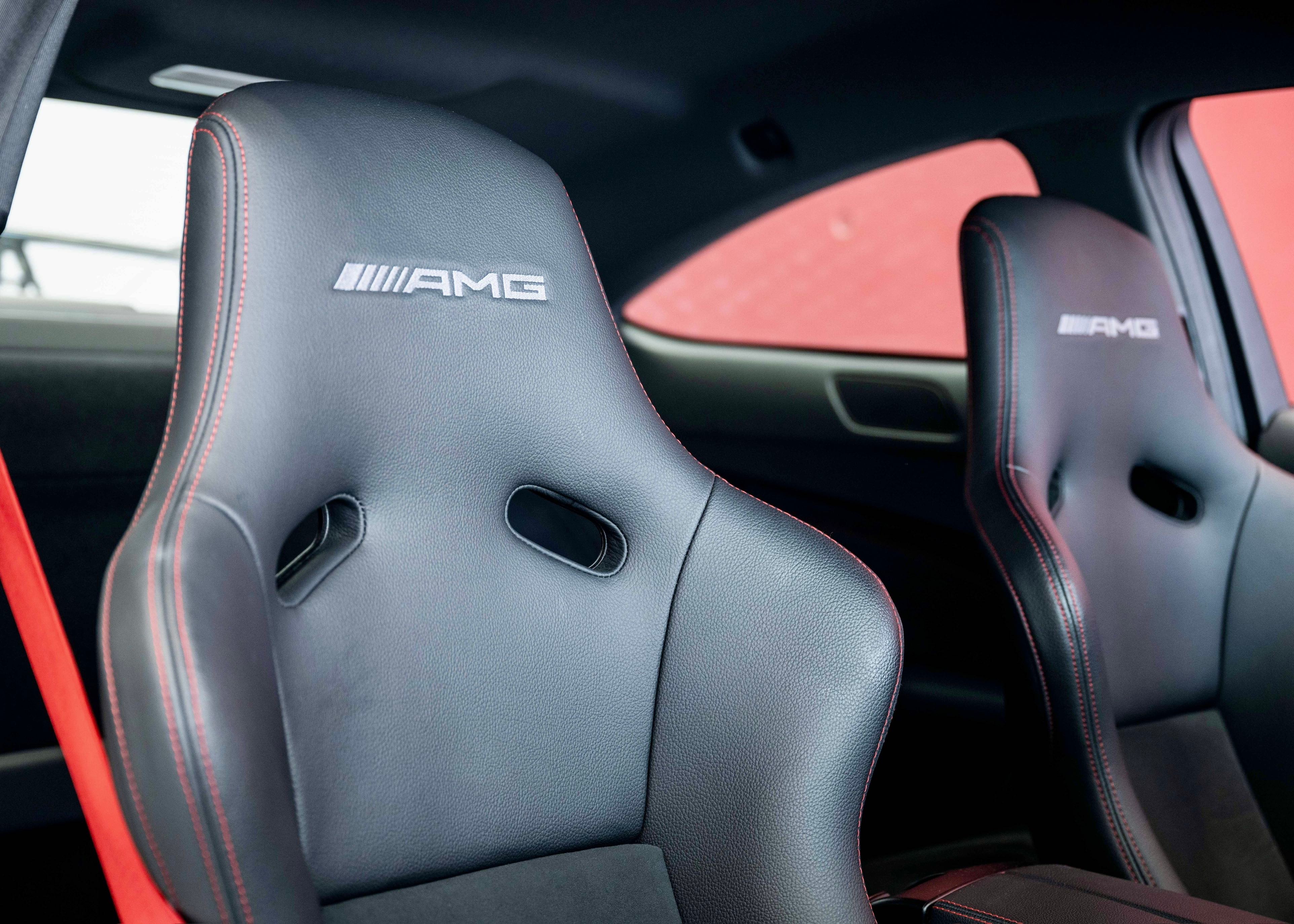 Image MERCEDES-BENZ C-63-AMG C 63 Coupé AMG Black Series (1st hand, 1st paint, Bucket seats, Aerodynamic Package)