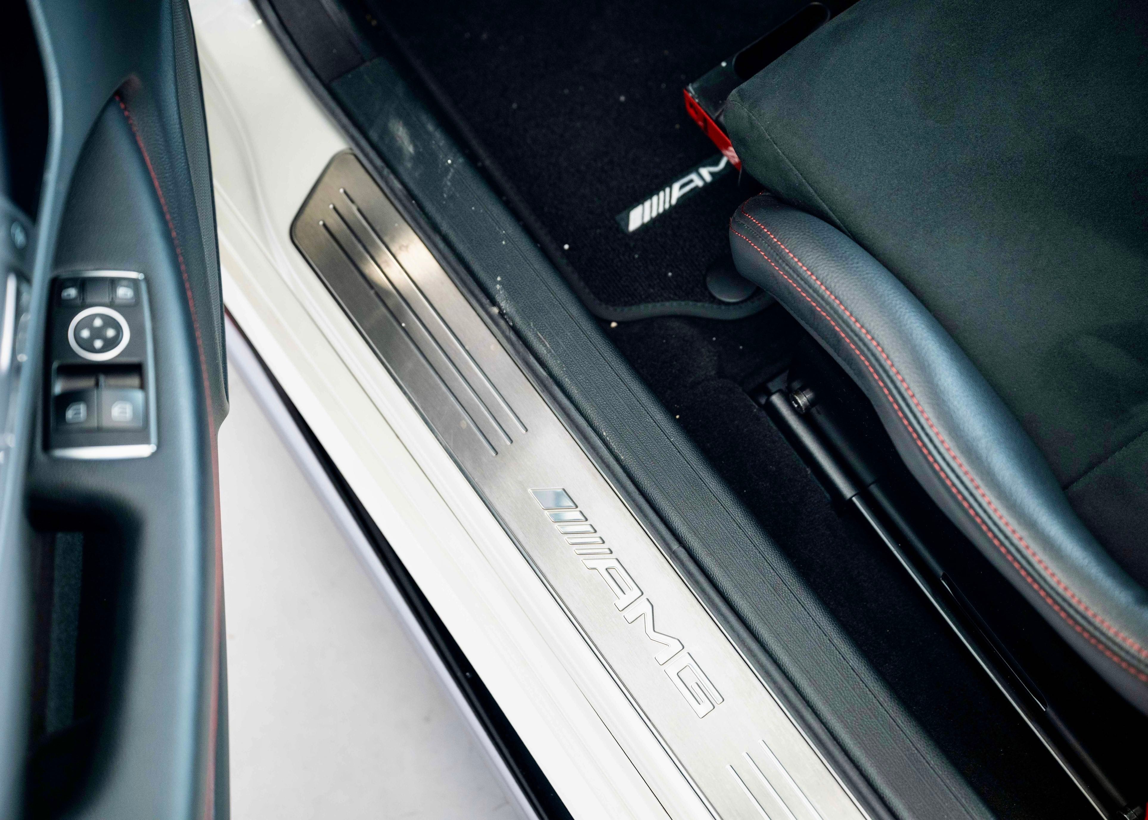 Image MERCEDES-BENZ C-63-AMG C 63 Coupé AMG Black Series (1st hand, 1st paint, Bucket seats, Aerodynamic Package)