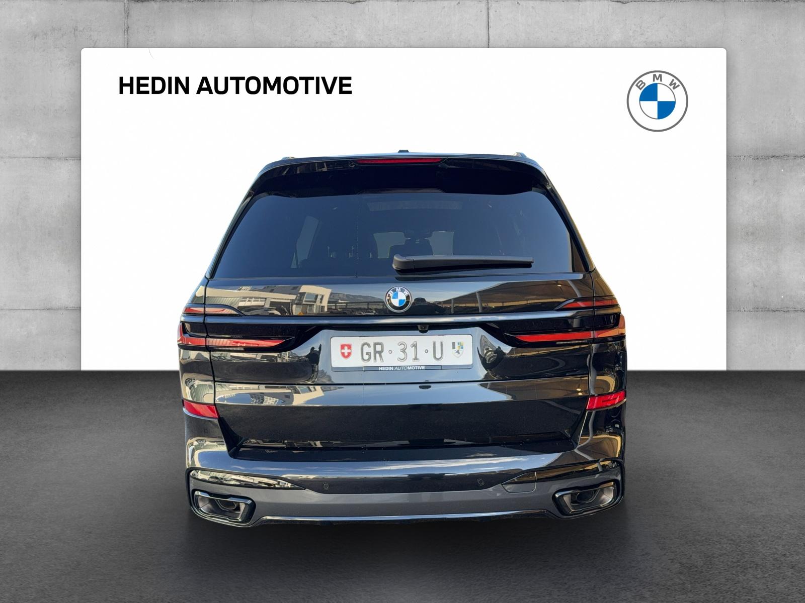 BMW X7 40d xDrive-showroom-element-3