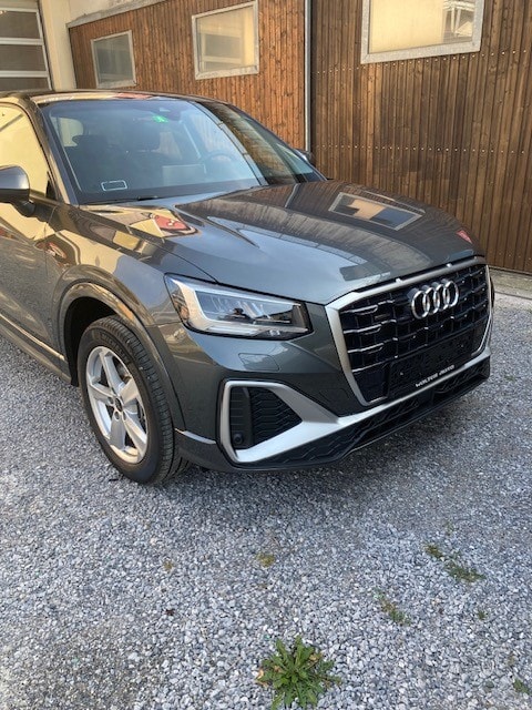 AUDI Q2 40 TFSI quattro S-tronic