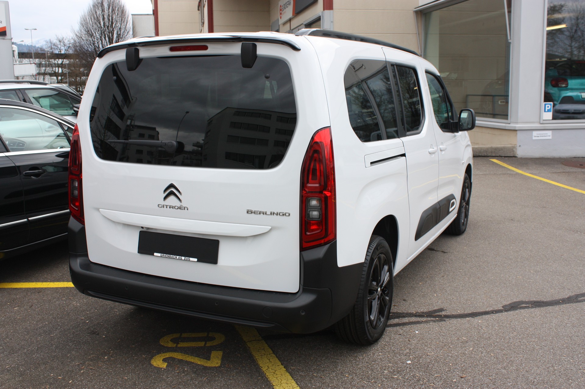 CITROEN Berlingo XL 1.5 BlueHDi 7 Plätze Max EAT8-showroom-element-2