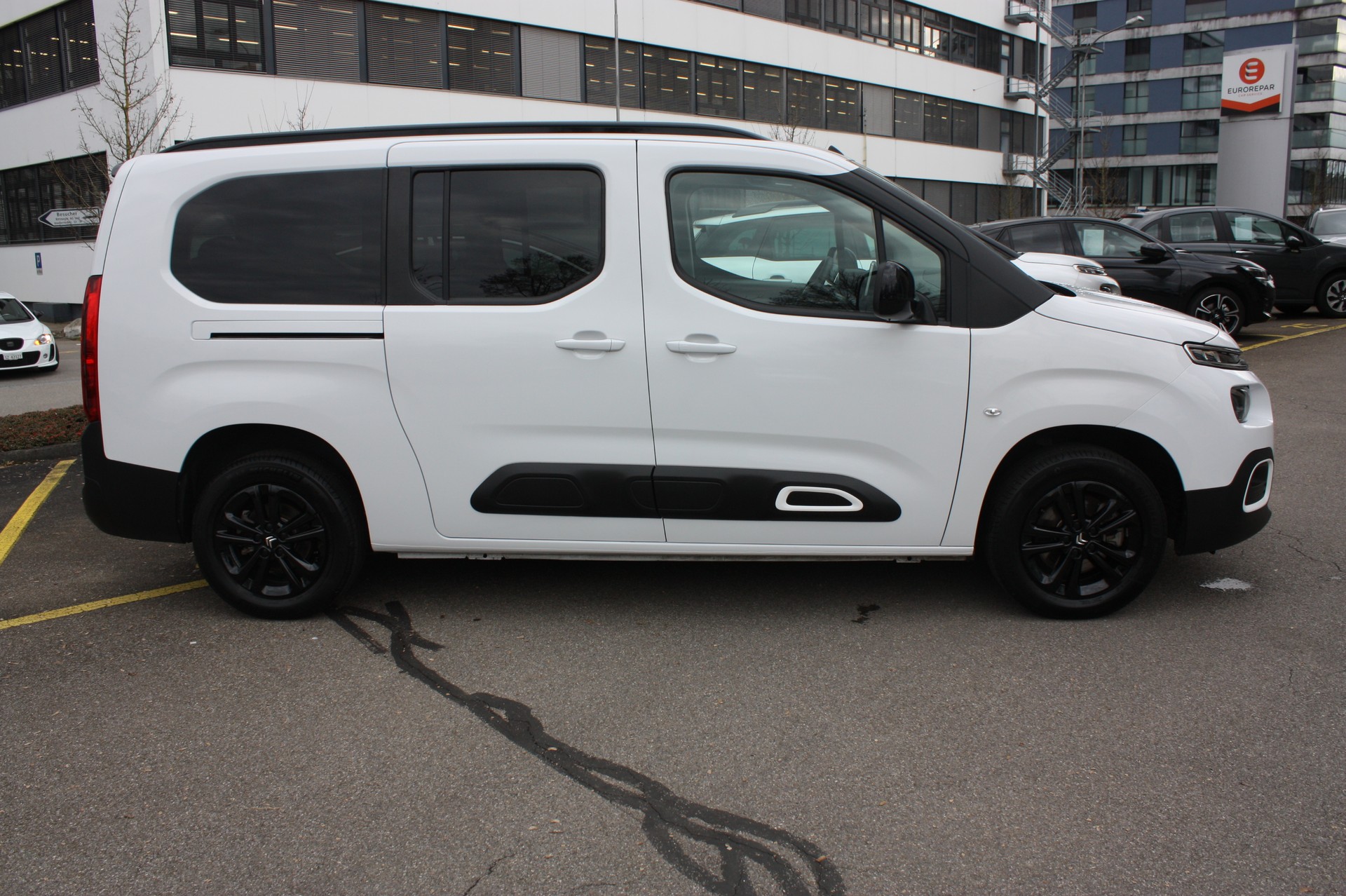 CITROEN Berlingo XL 1.5 BlueHDi 7 Plätze Max EAT8-showroom-element-1