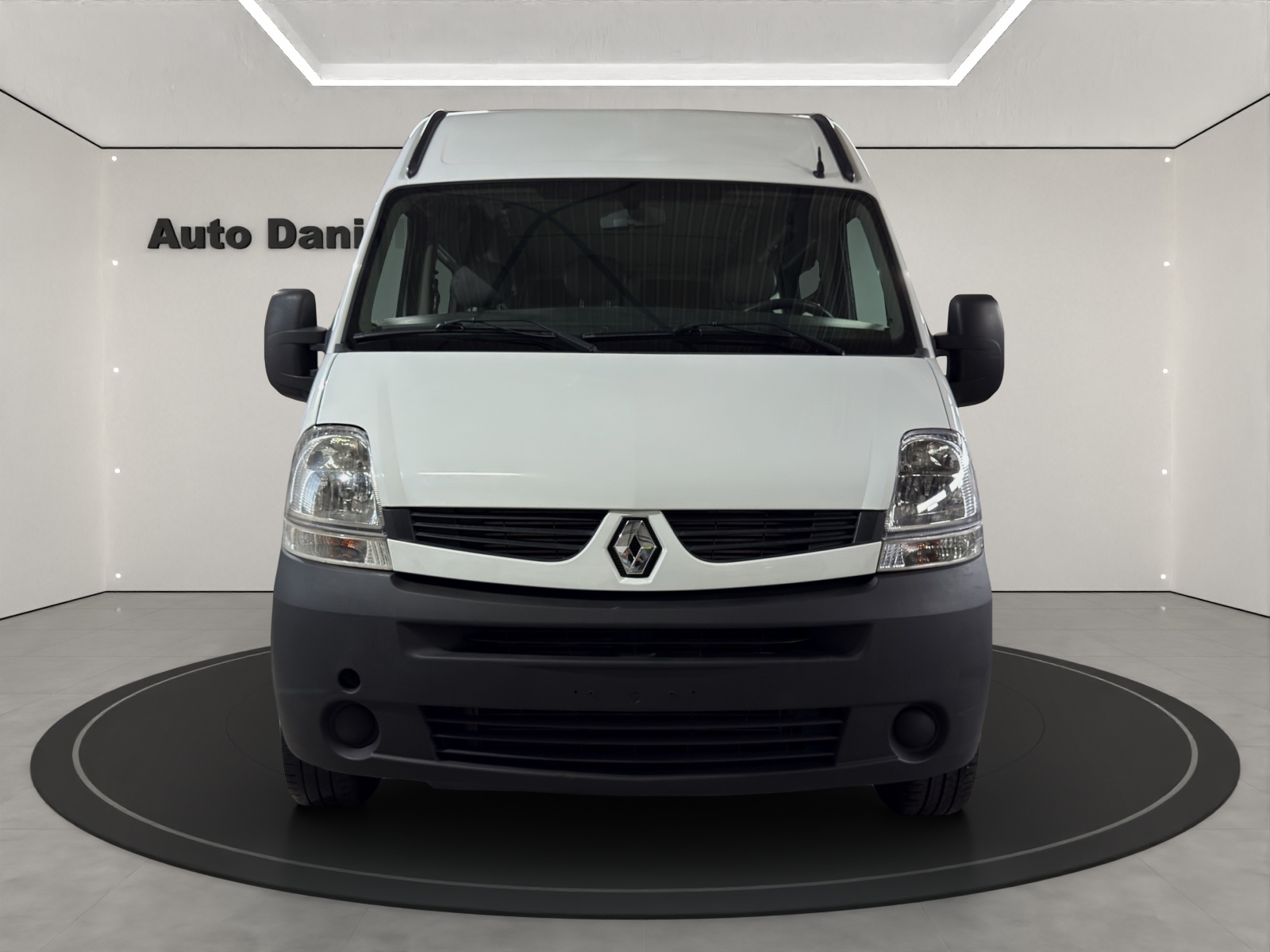 RENAULT Master T35 2.5dCi L3H2-showroom-element-1