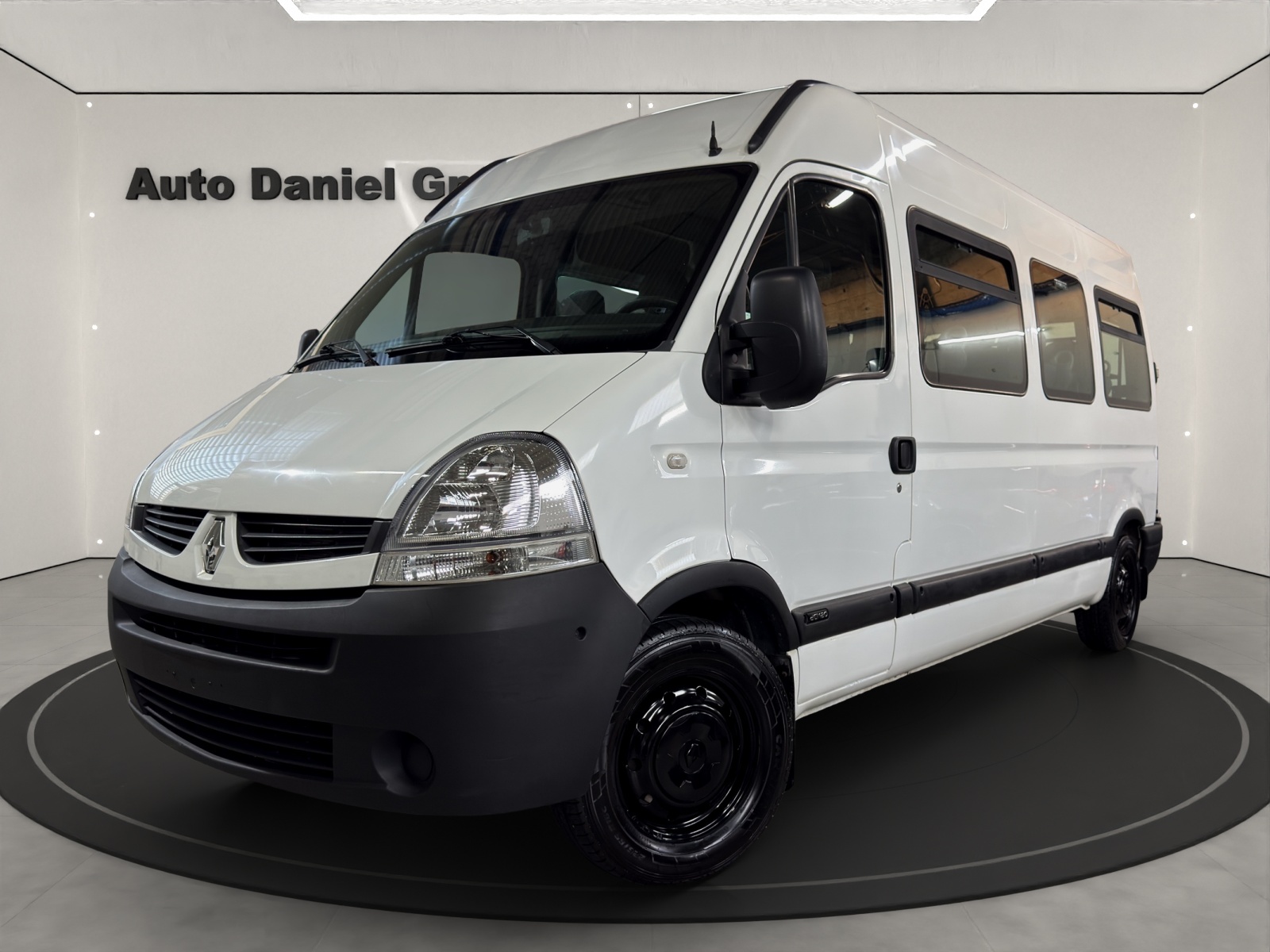 RENAULT Master T35 2.5dCi L3H2