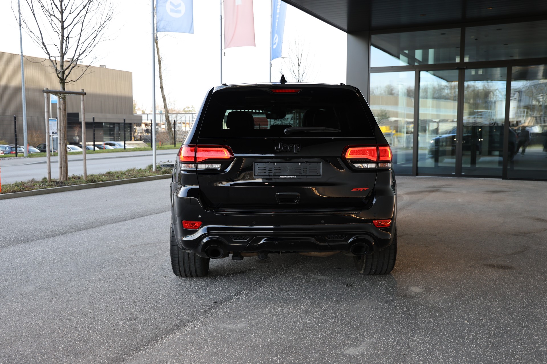 JEEP Grand Cherokee 6.4 V8 HEMI SRT8 Automatic-image-7