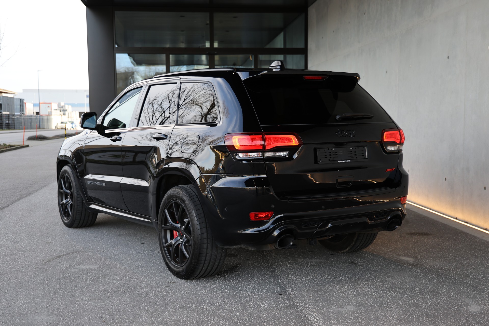 JEEP Grand Cherokee 6.4 V8 HEMI SRT8 Automatic-image-8