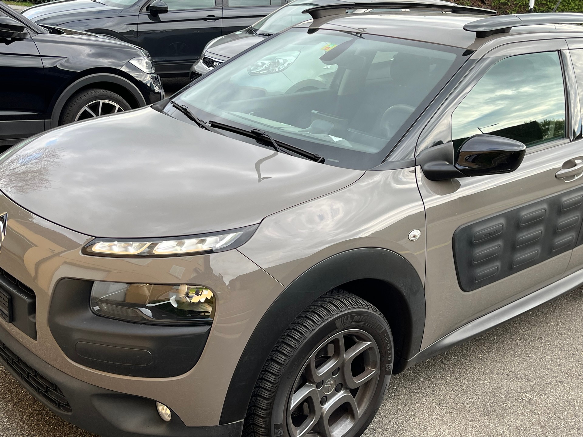 CITROEN C4 Cactus 1.2 e-THP Shine-image-2
