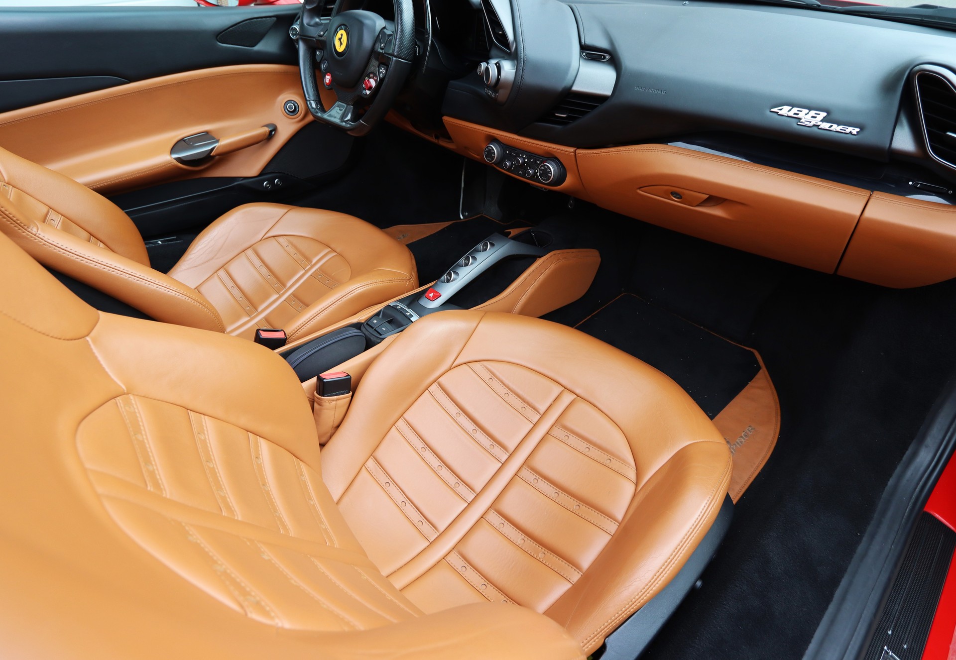 FERRARI 488 Spider 3.9 V8-image-20