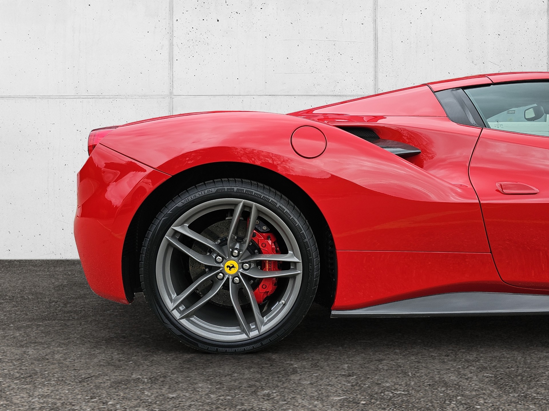FERRARI 488 Spider 3.9 V8-image-8
