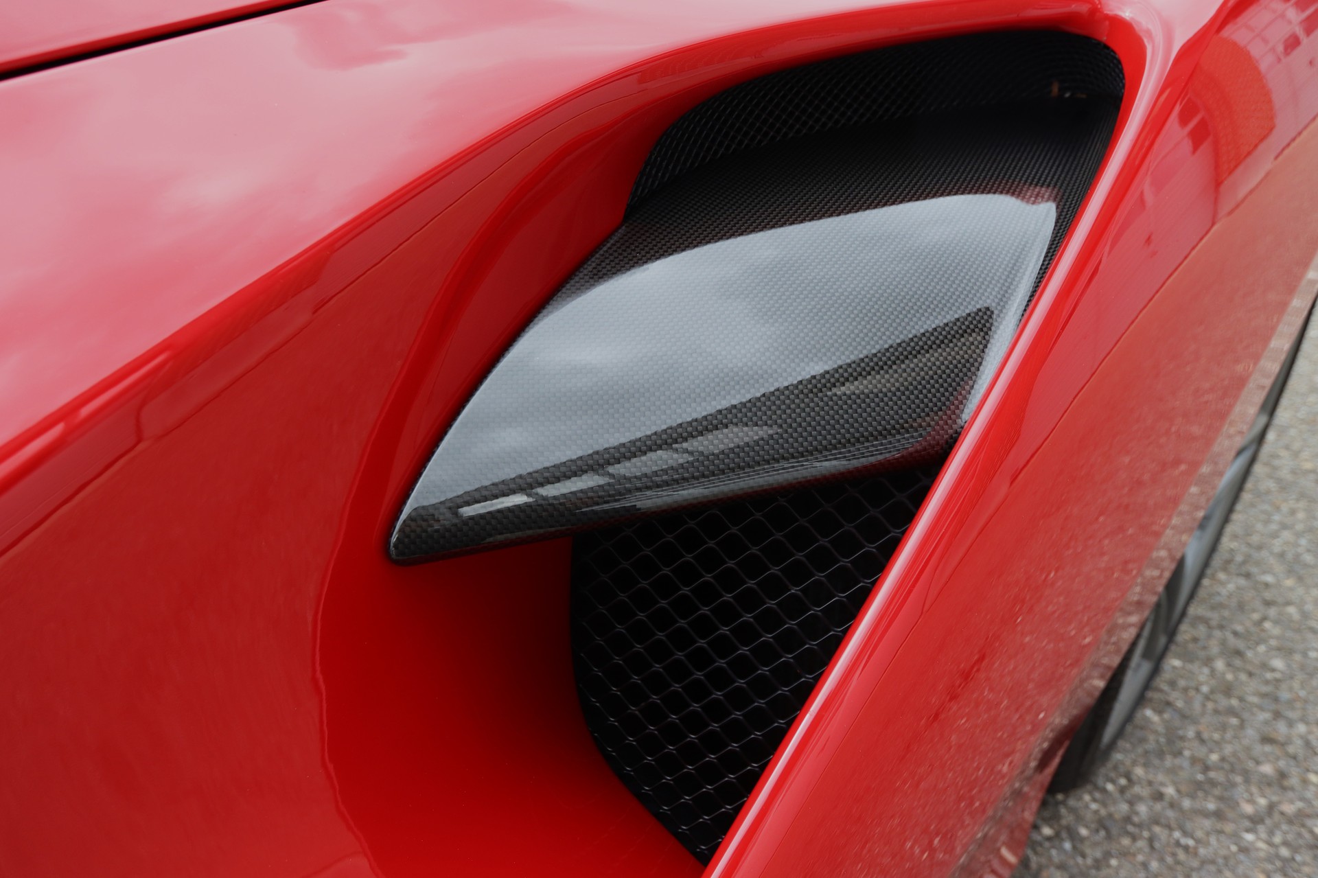 FERRARI 488 Spider 3.9 V8-image-26