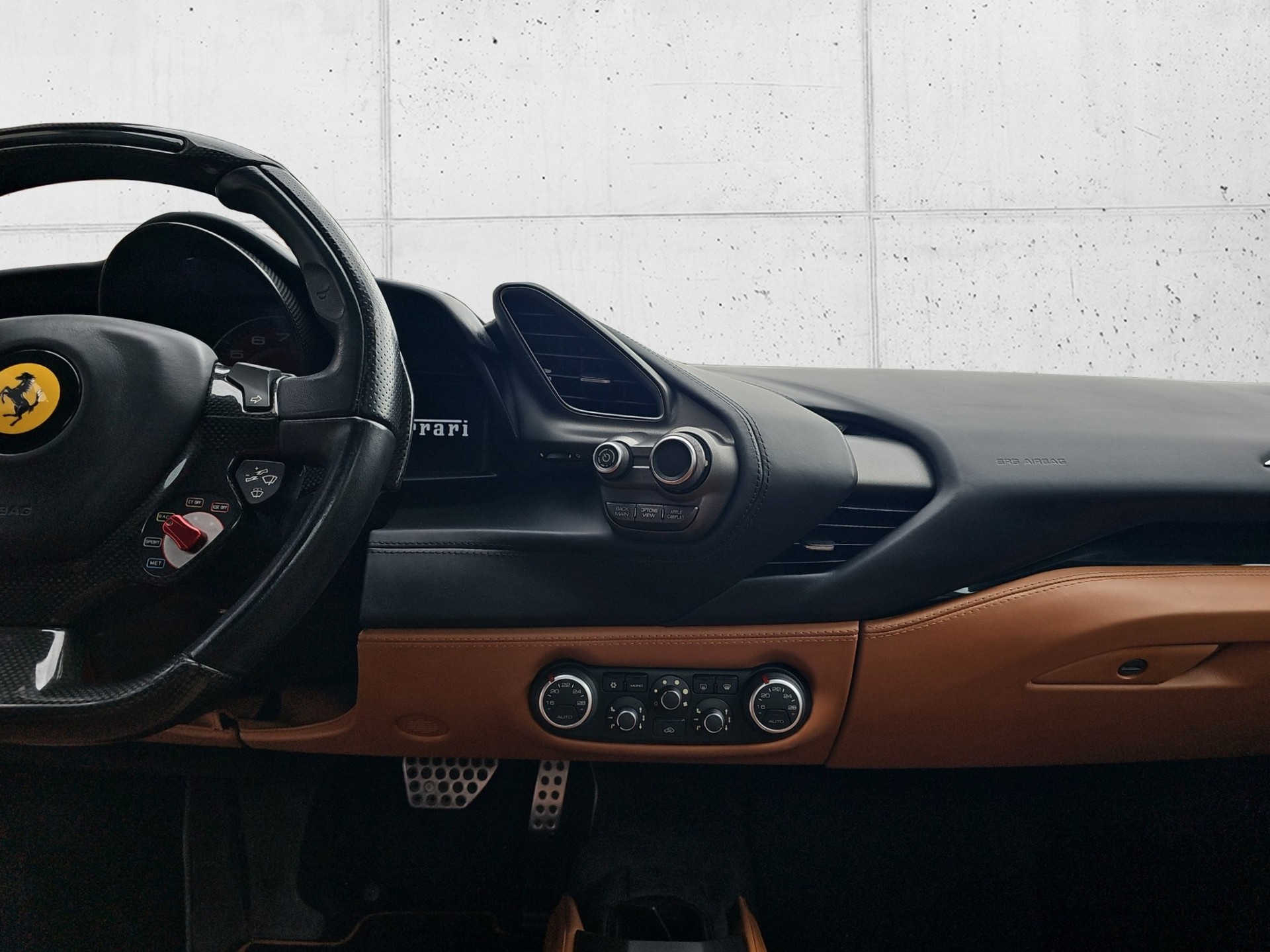 FERRARI 488 Spider 3.9 V8-image-16