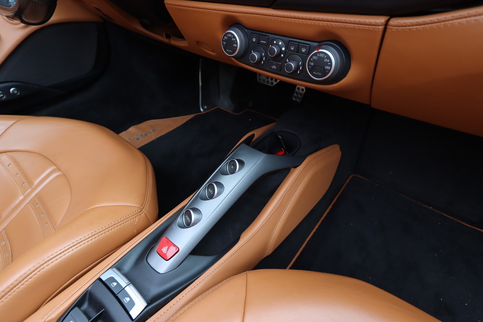 FERRARI 488 Spider 3.9 V8-image-21