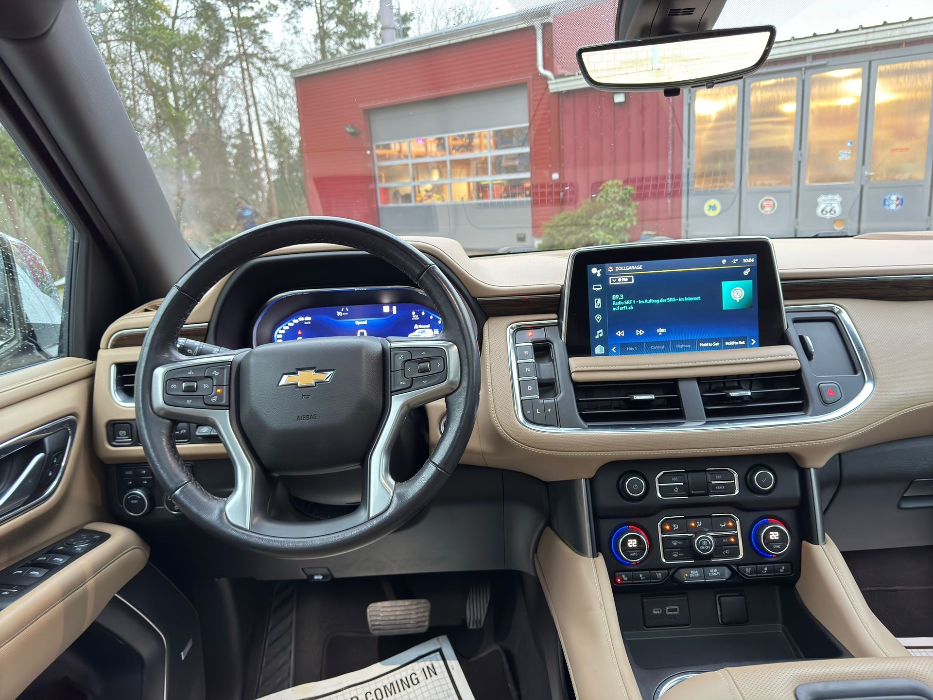 CHEVROLET TAHOE PREMIER 6.2L V8 4x4 AWD-image-6