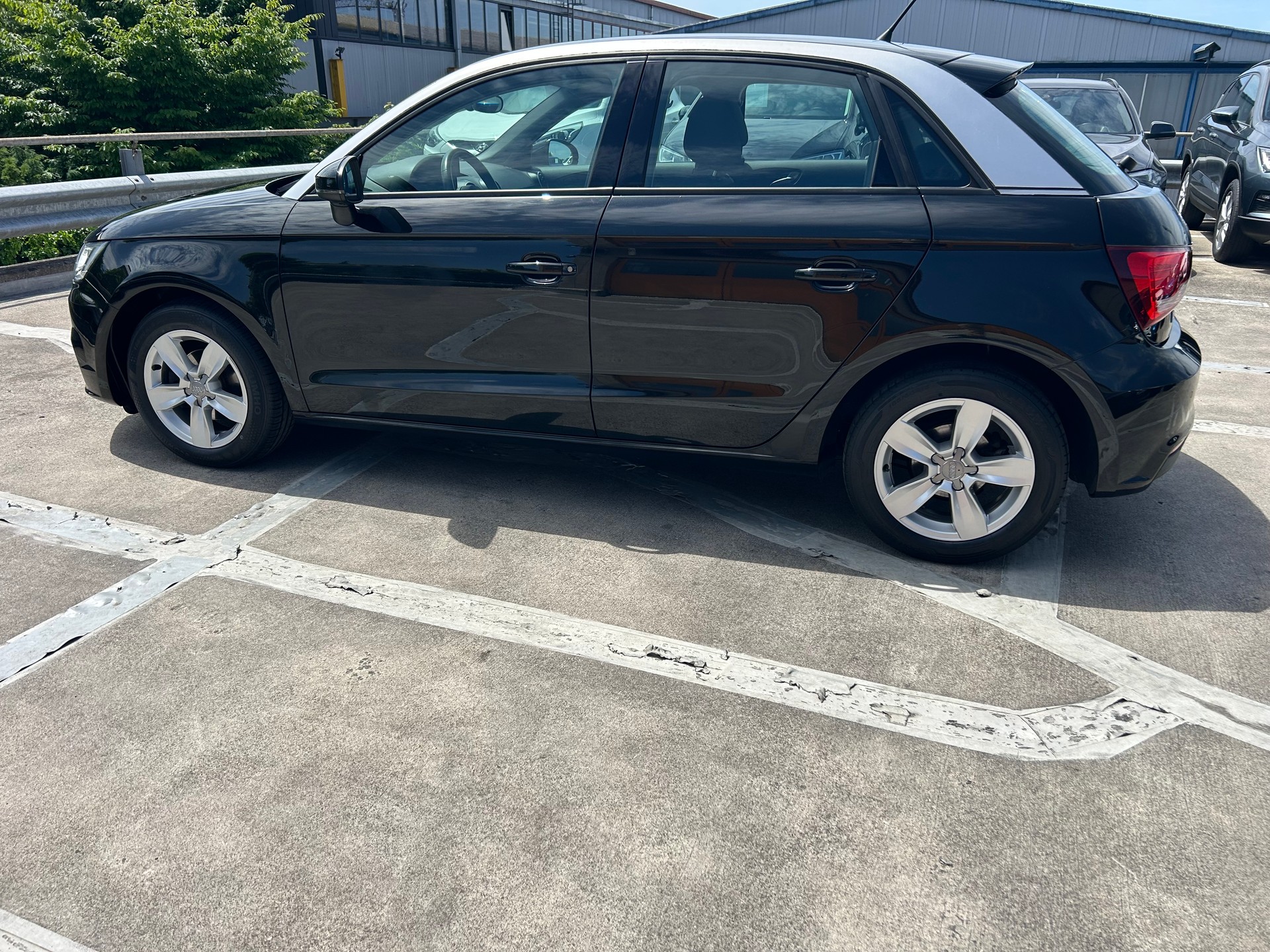 AUDI A1 Sportback 1.0 TFSI-showroom-element-1